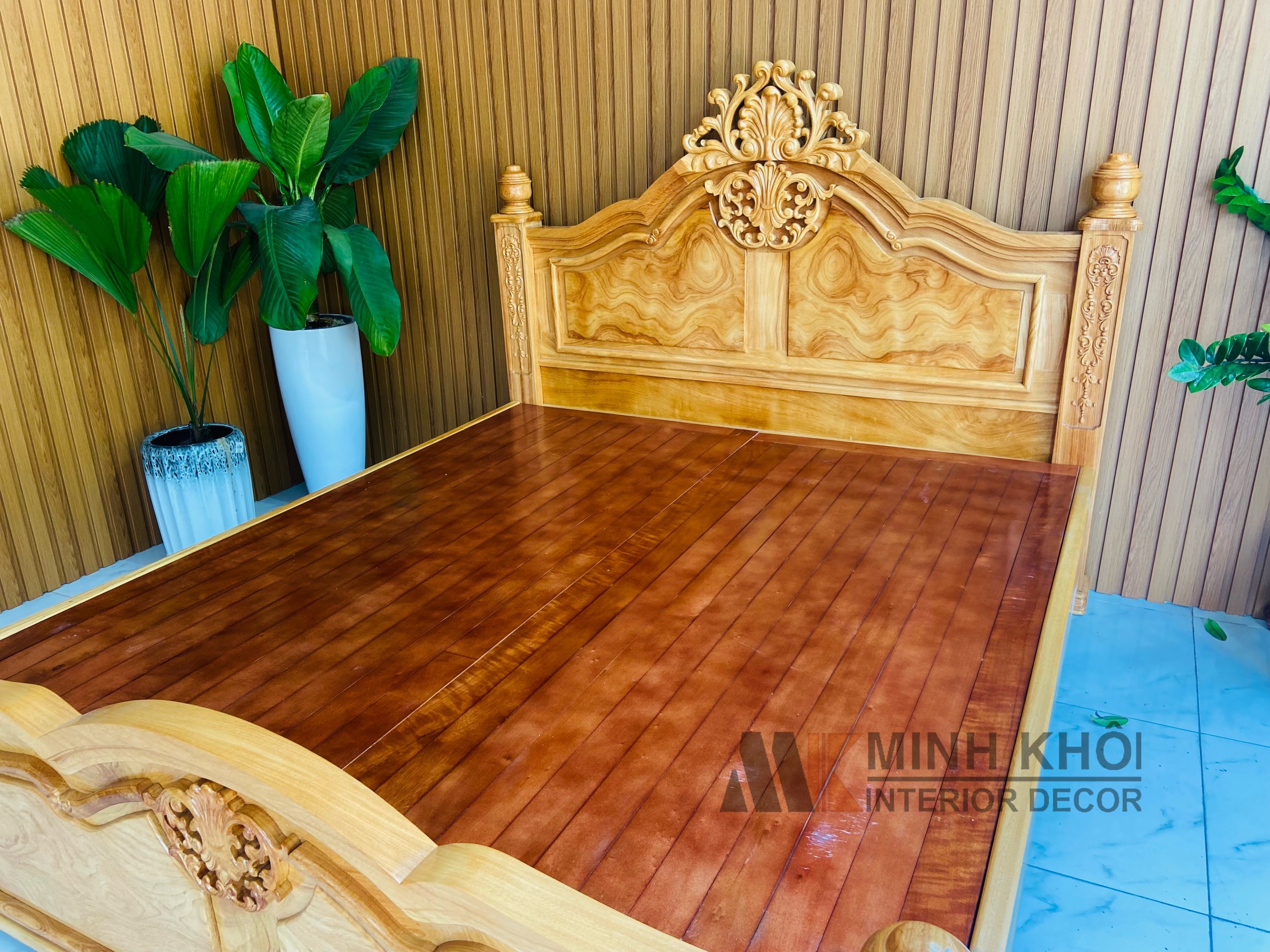 Giường Ngủ Gỗ Gõ Đỏ chạm lan tây - GN436