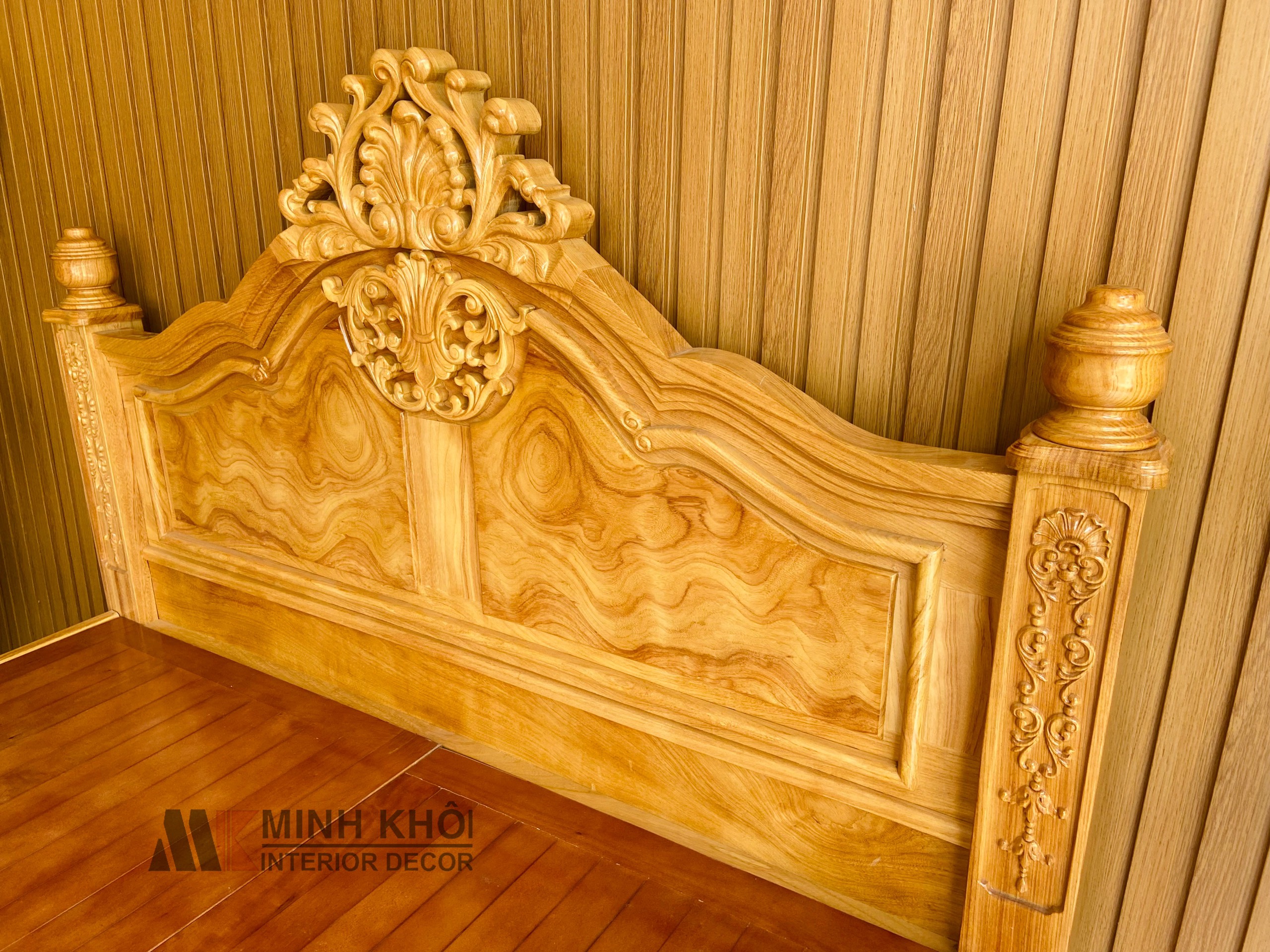 Giường Ngủ Gỗ Gõ Đỏ chạm lan tây - GN436