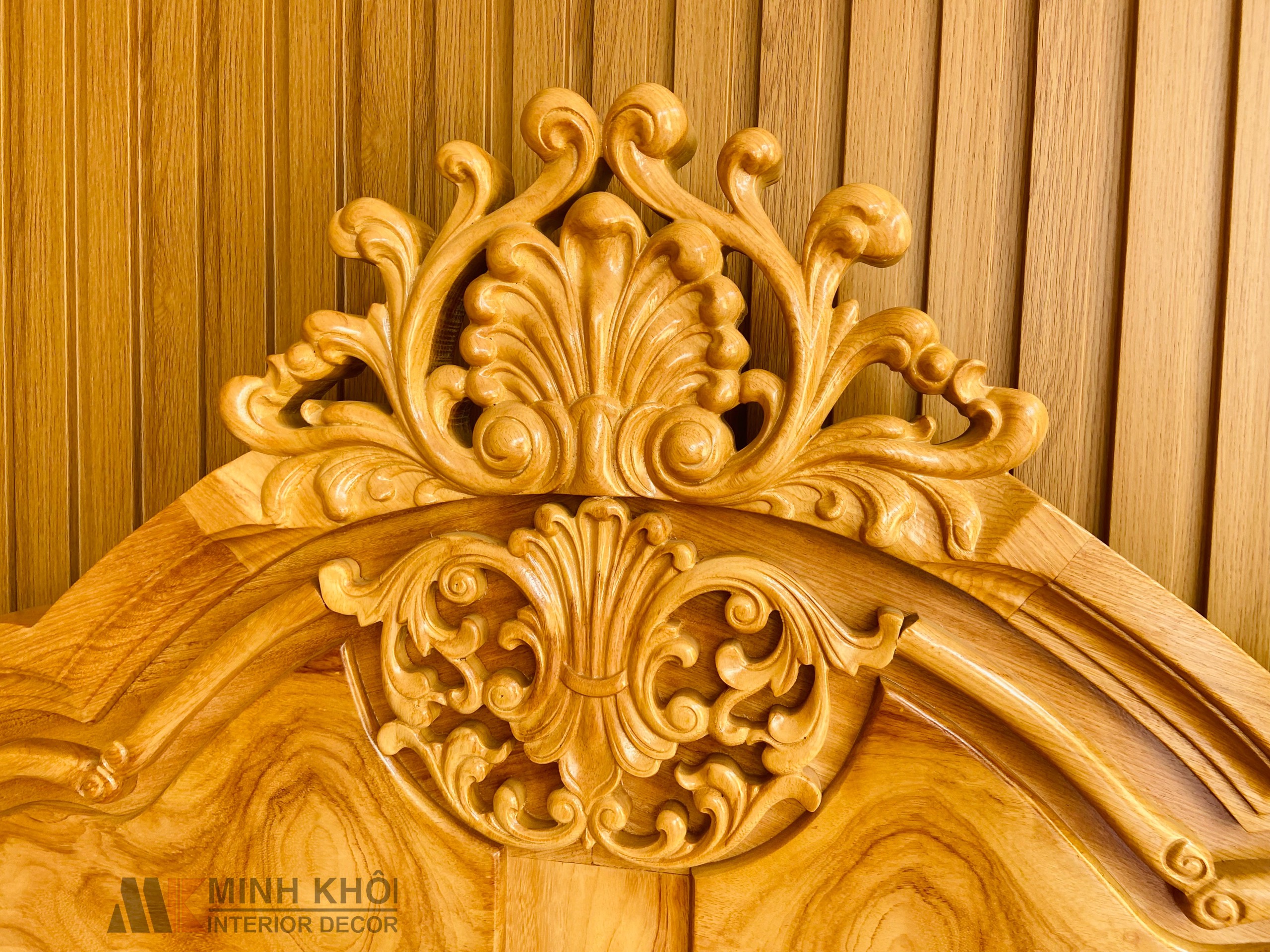 Giường Ngủ Gỗ Gõ Đỏ chạm lan tây - GN436