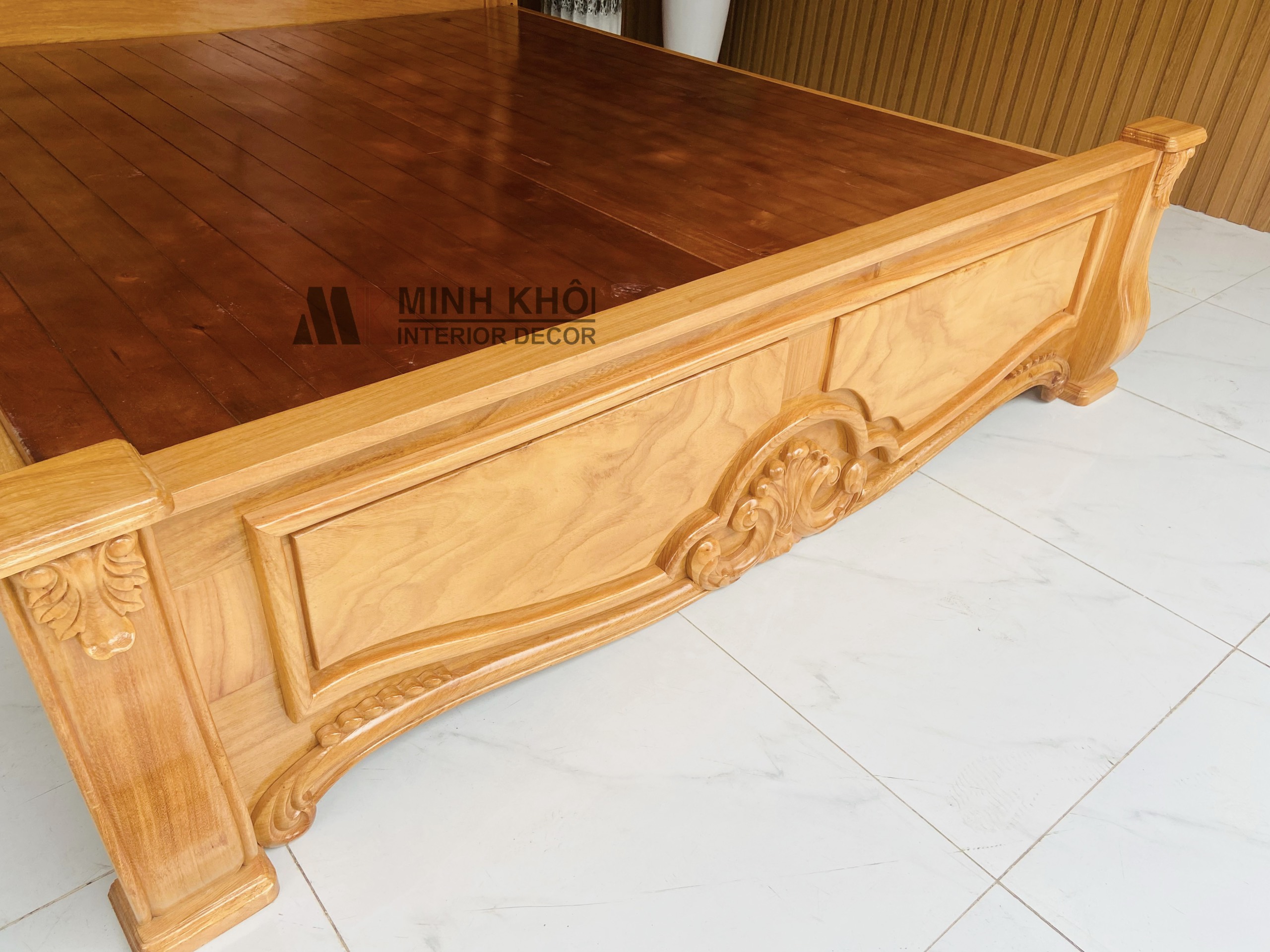 Giường ngủ gỗ gõ đỏ cổ điển - GN1053