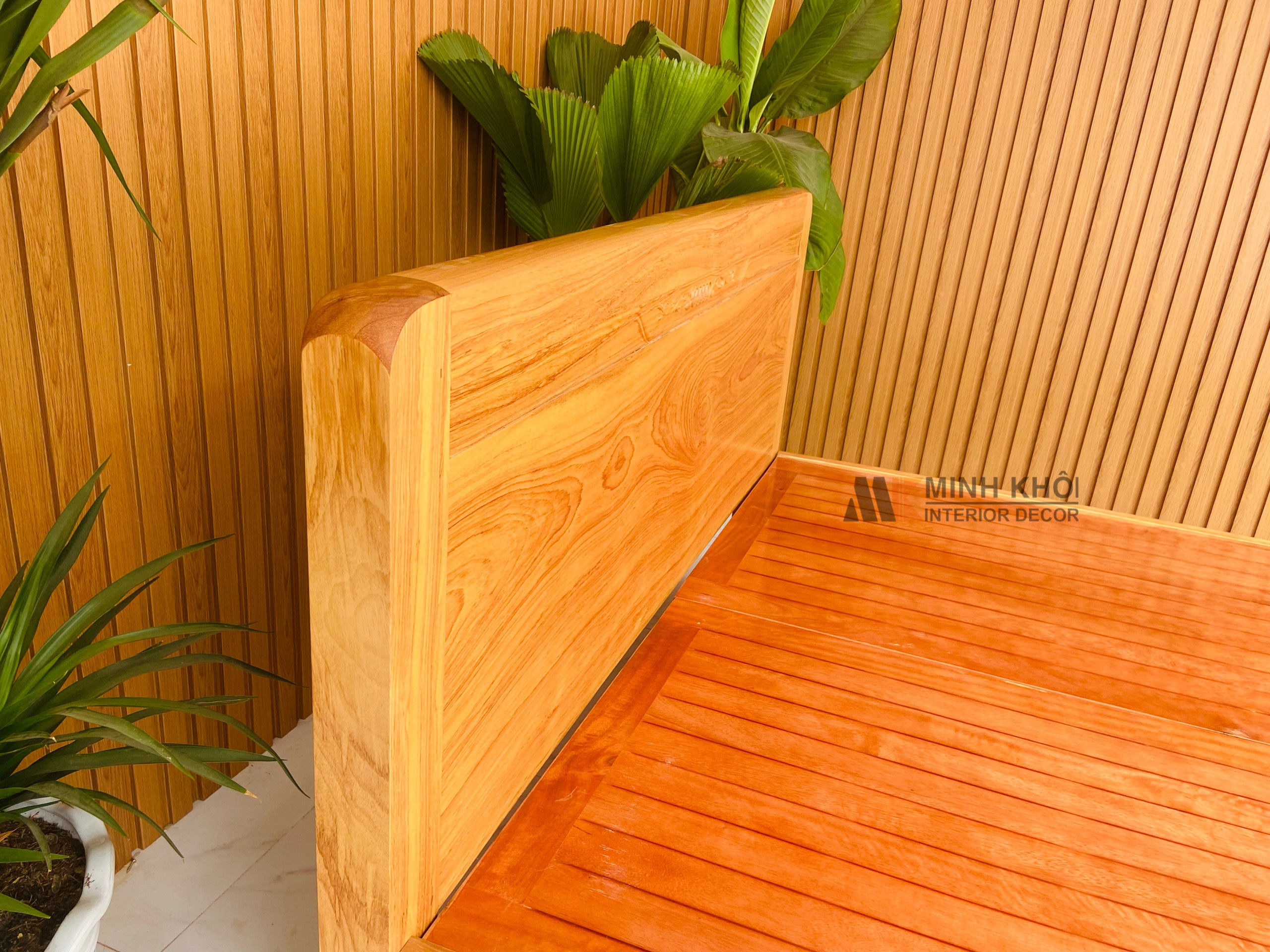 Giường ngủ gỗ gõ đỏ - GN1016