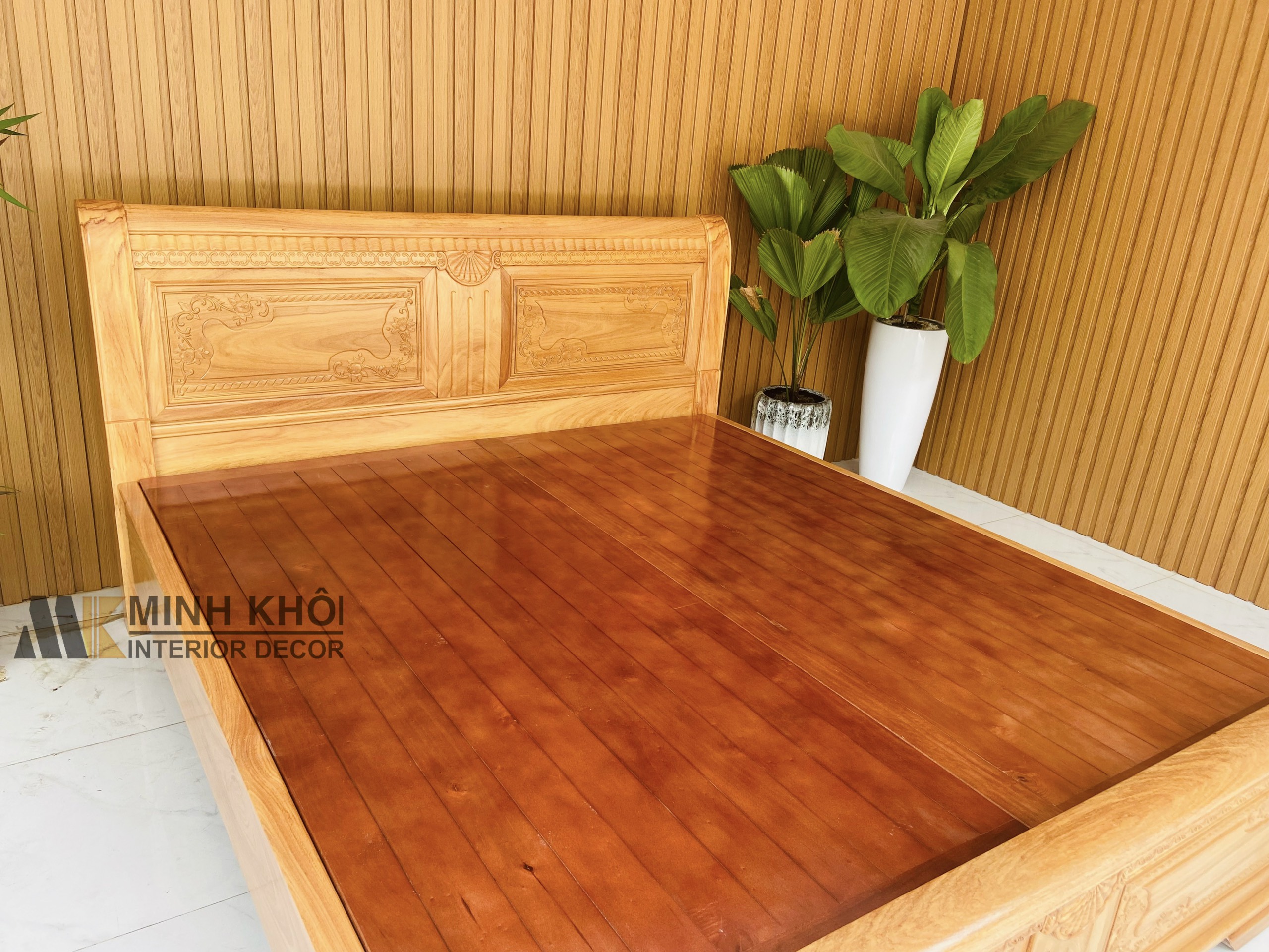 Giường ngủ gỗ gõ đỏ hiện đại - GN1023