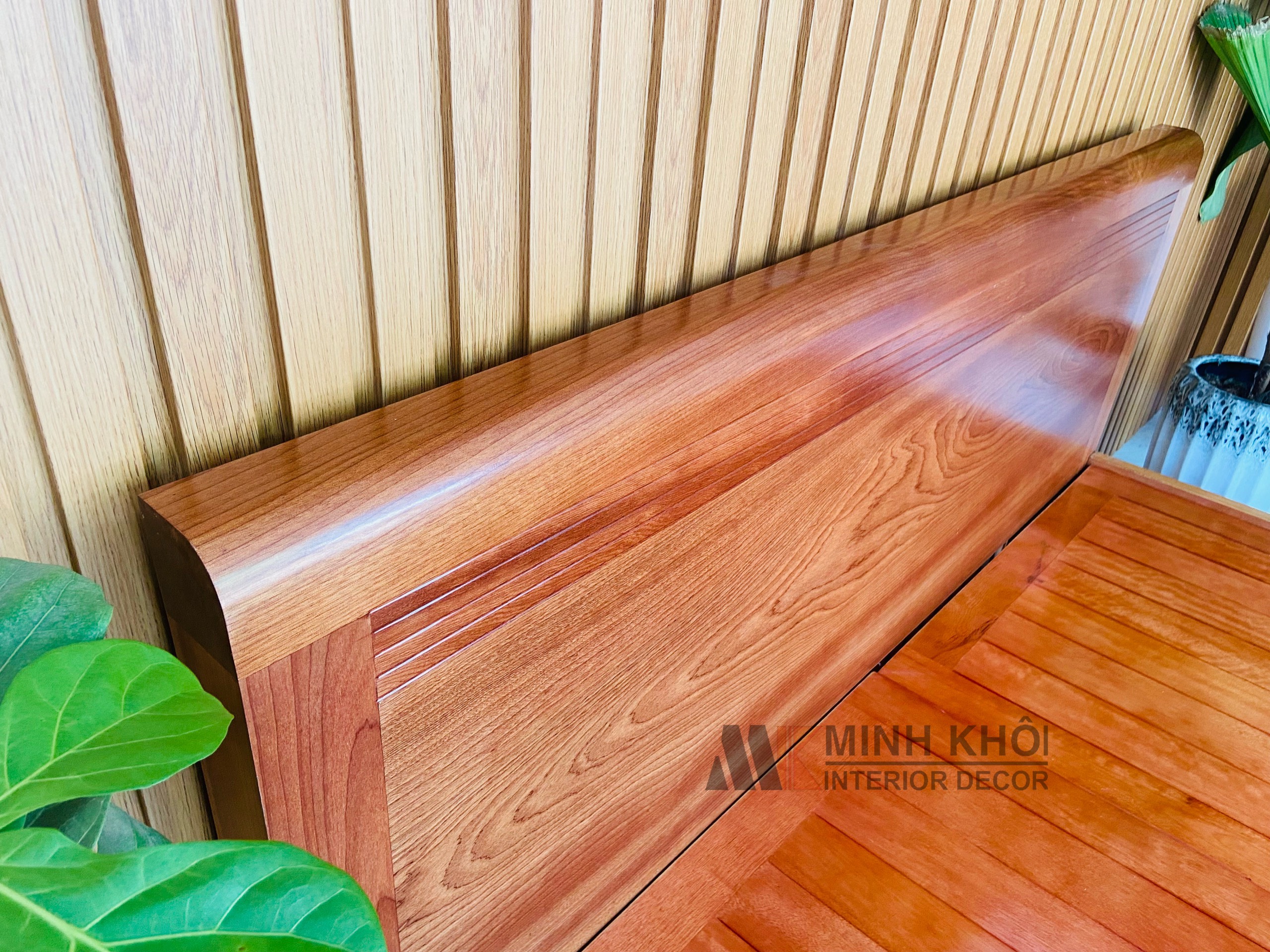 Giường Ngủ Gỗ Xoan Đào Dây Lan - GN1035