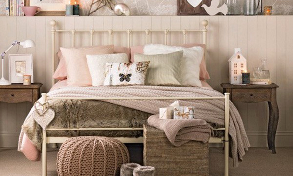 Giường ngủ vintage kết hợp giữa sự cổ điển và hiện đại