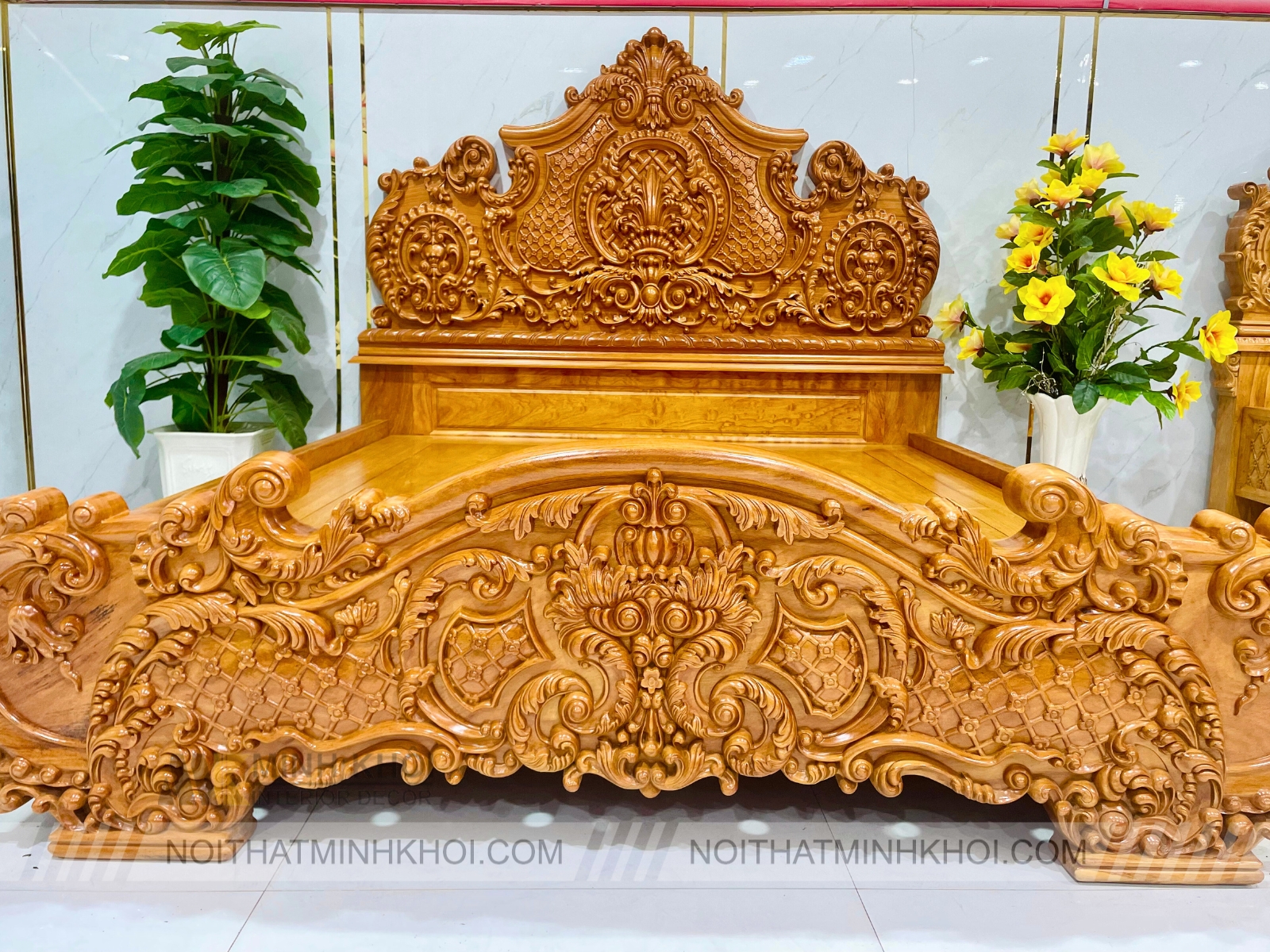 Giường Tân Cổ Điển Gõ Đỏ Đẳng Cấp - GN940