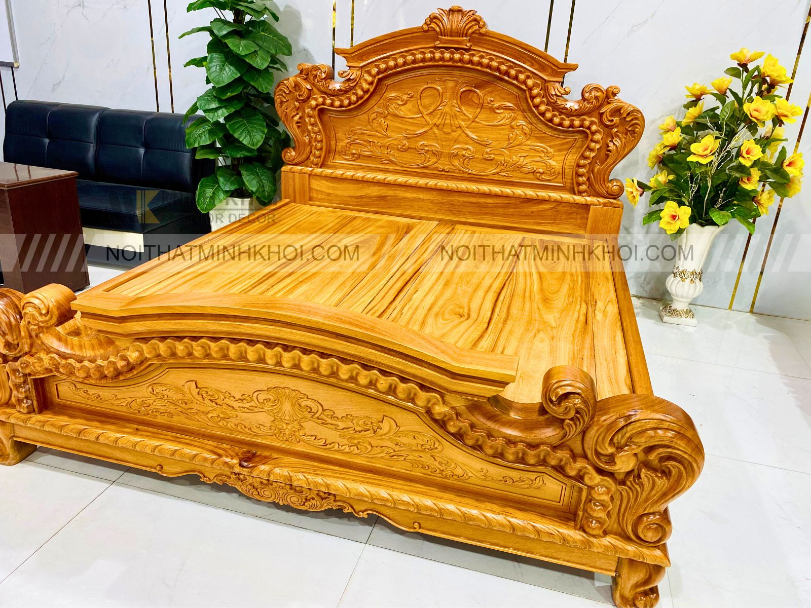 Giường Gõ Đỏ Tân Cổ Điển Hoa Lá Tây Đẳng Cấp - GN1060