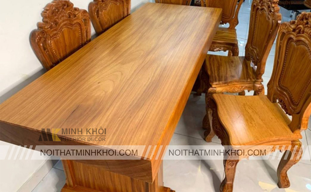 Bàn Ăn Gỗ Gõ Đỏ Nguyên Tấm Đẳng Cấp Giá Tốt?