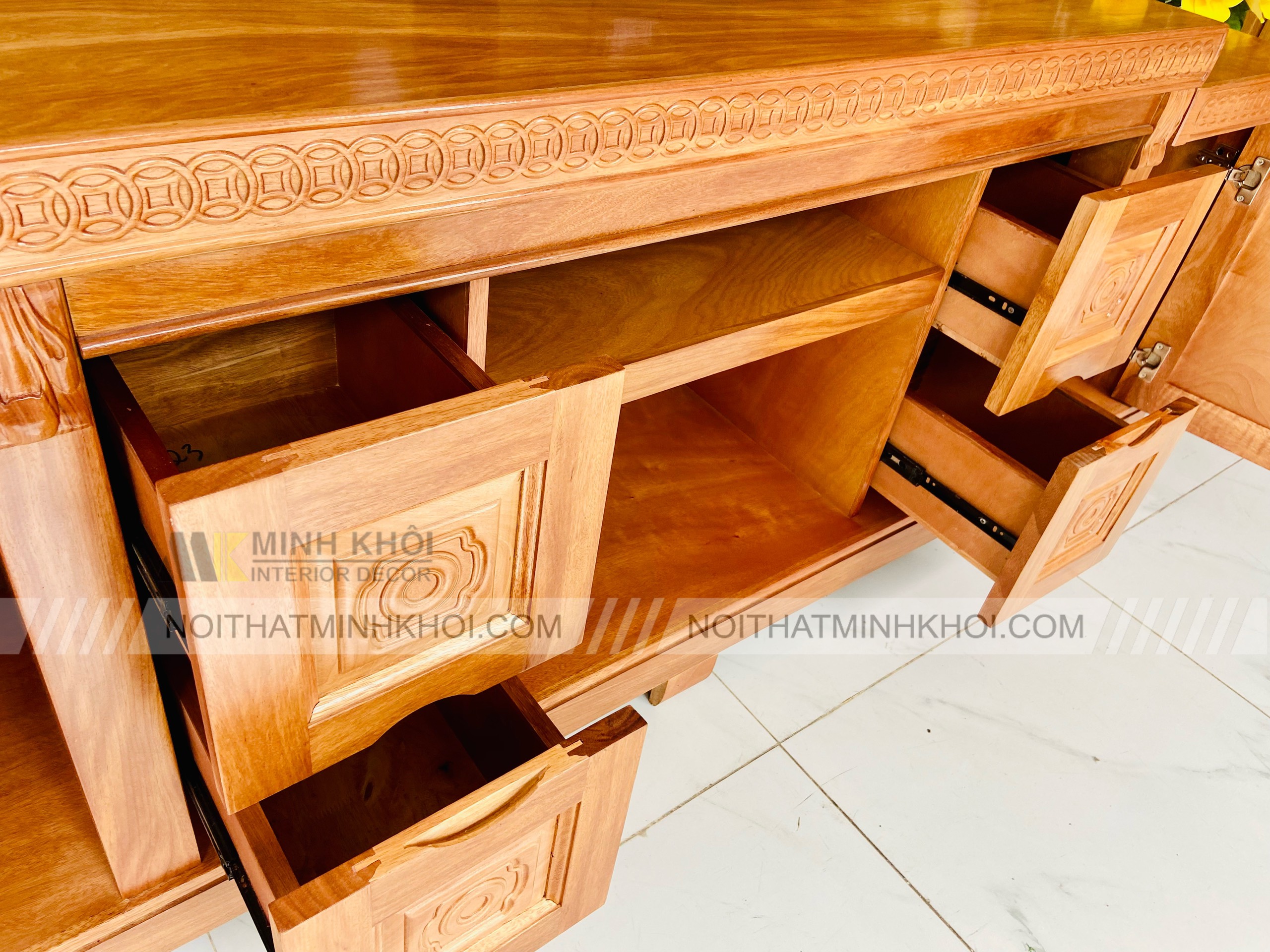 Kệ Tivi Đinh Hương 2m - KTV932