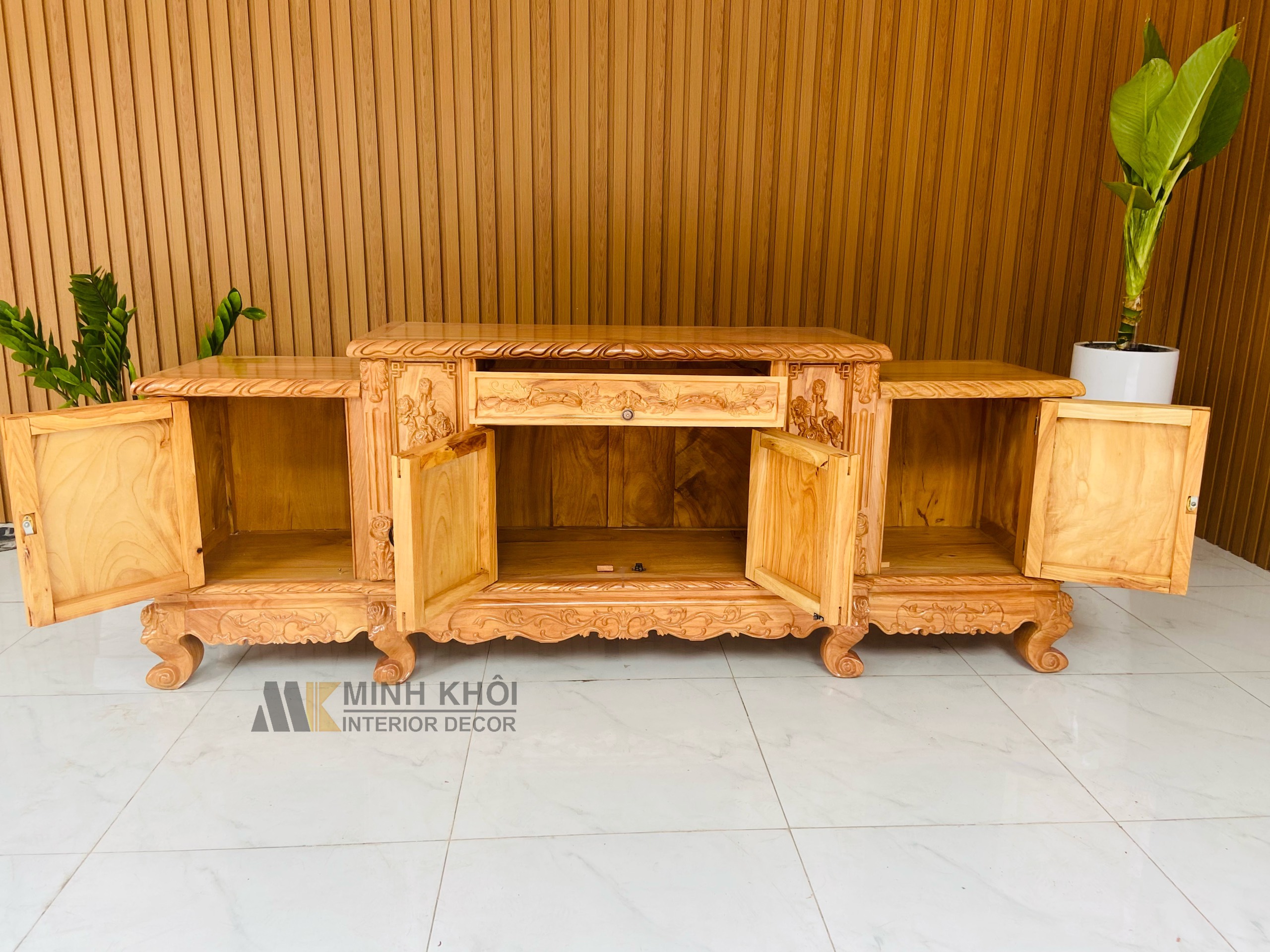 Kệ Tivi Gõ 2m2 Chạm Cao Cấp - KTV931