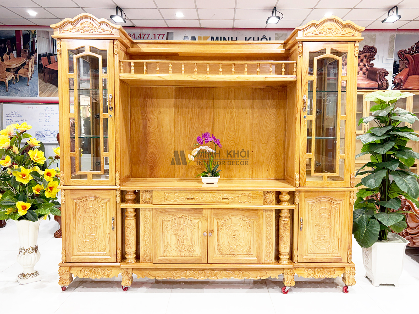 ke-tivi-go-go-do-tan-co-dien-ktv941