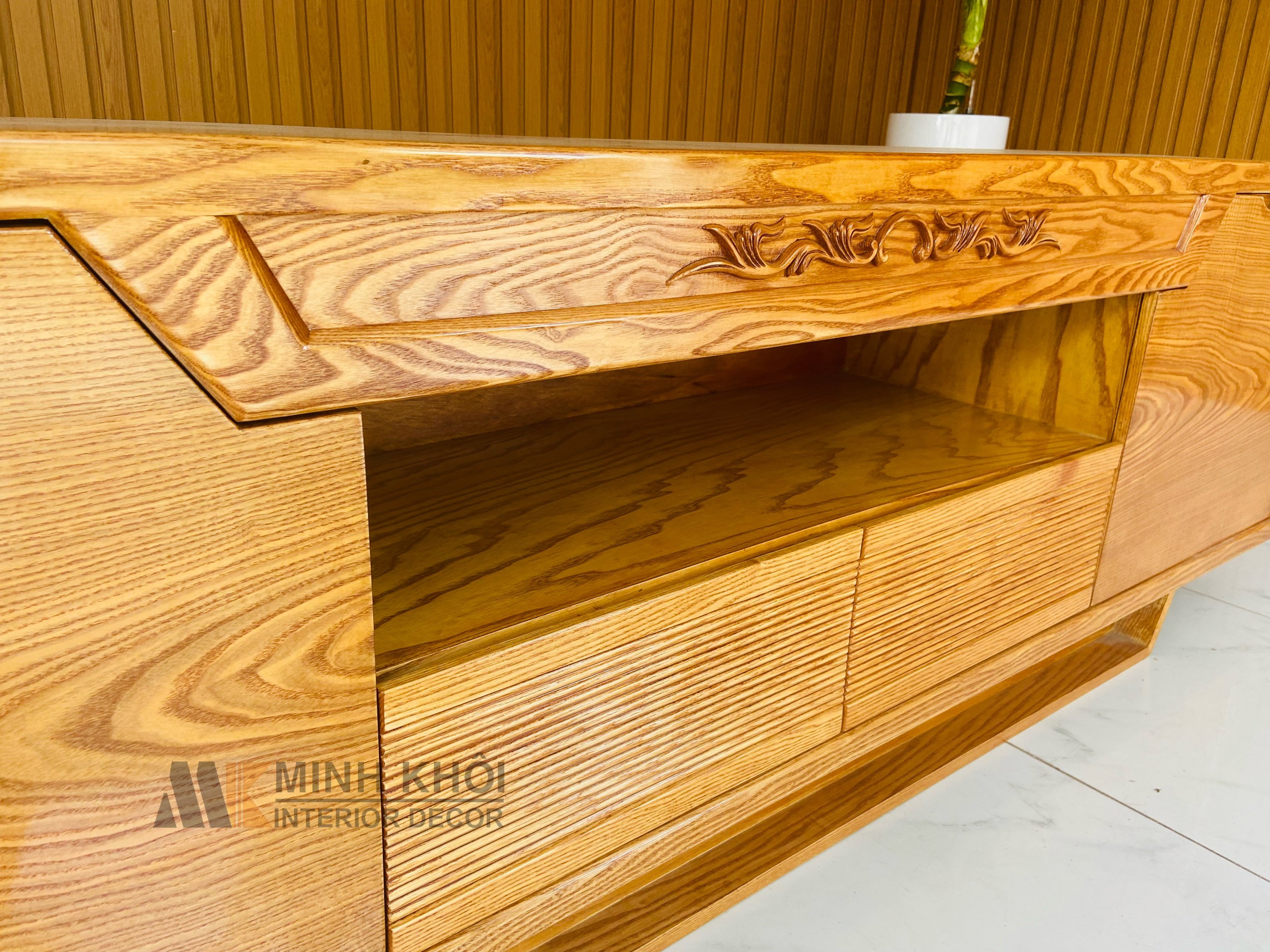 Kệ Tivi Sồi Màu Hạt Dẻ 2m - KTV138