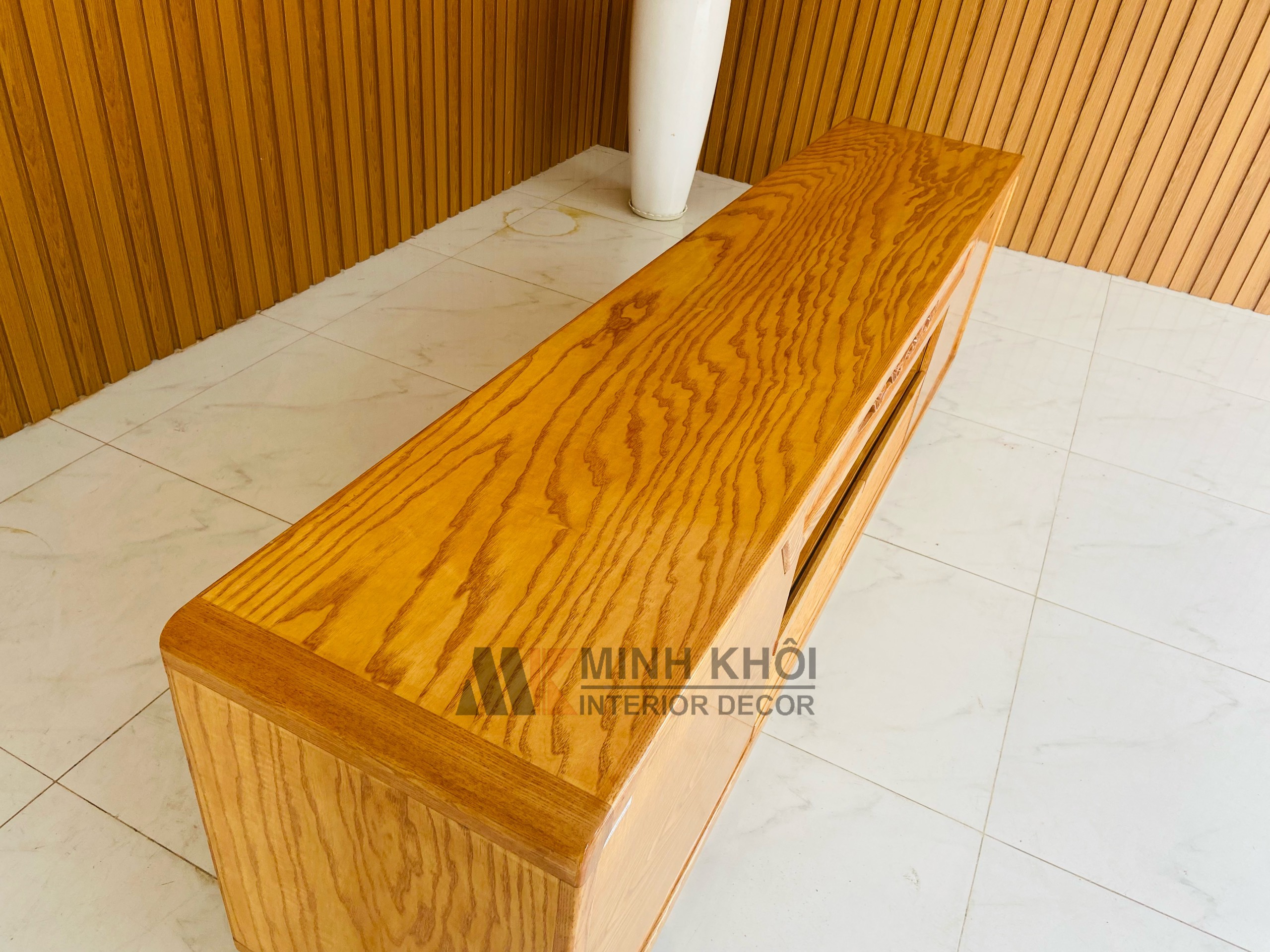 Kệ Tivi Sồi Màu Hạt Dẻ 2m - KTV138