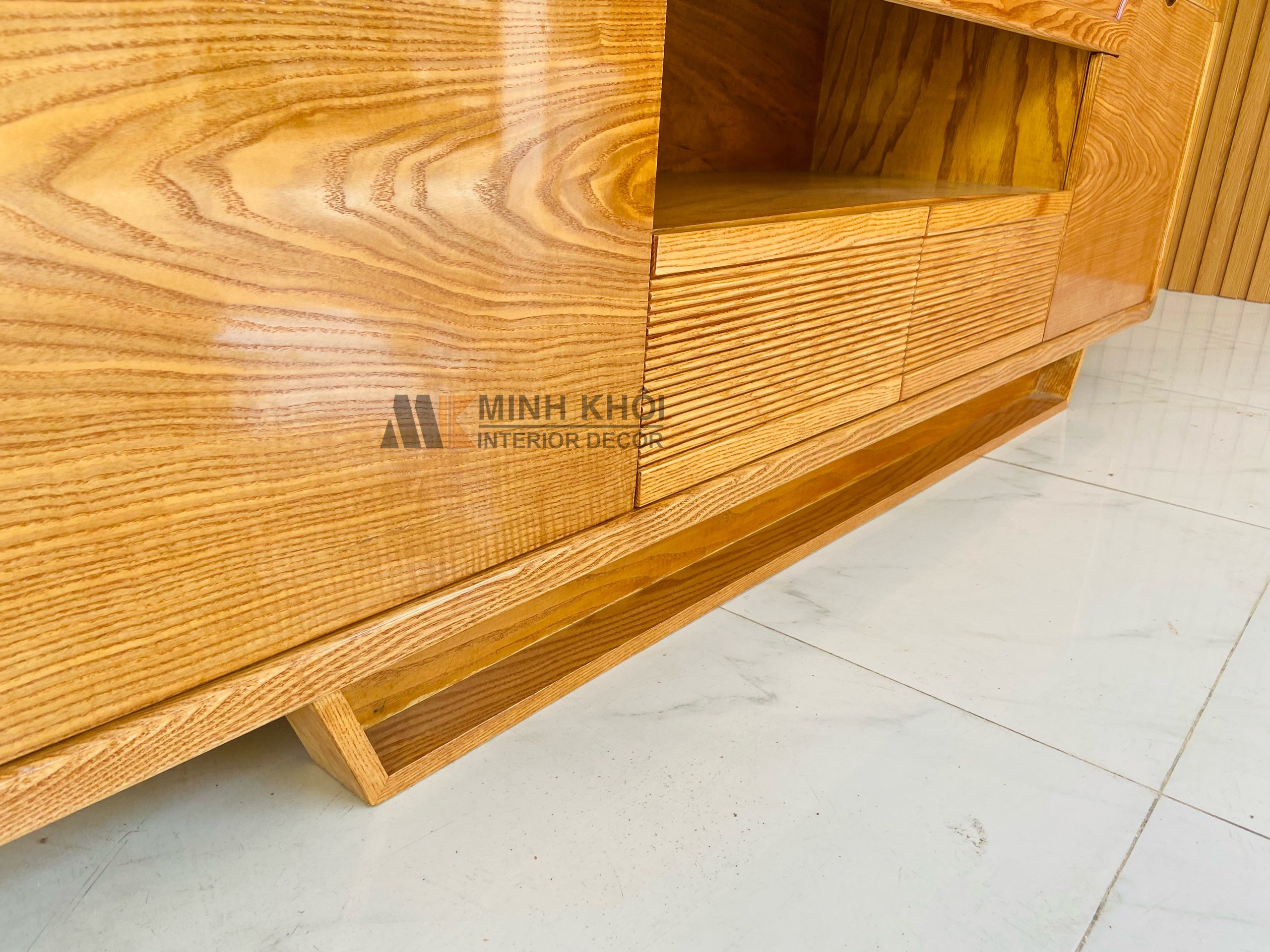 Kệ Tivi Sồi Màu Hạt Dẻ 2m - KTV138