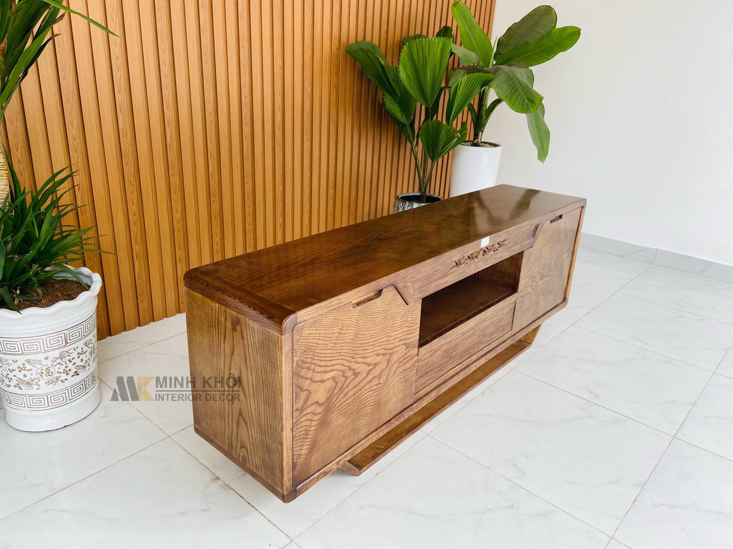 Kệ tivi Sồi màu óc chó 1m8 - KTV924