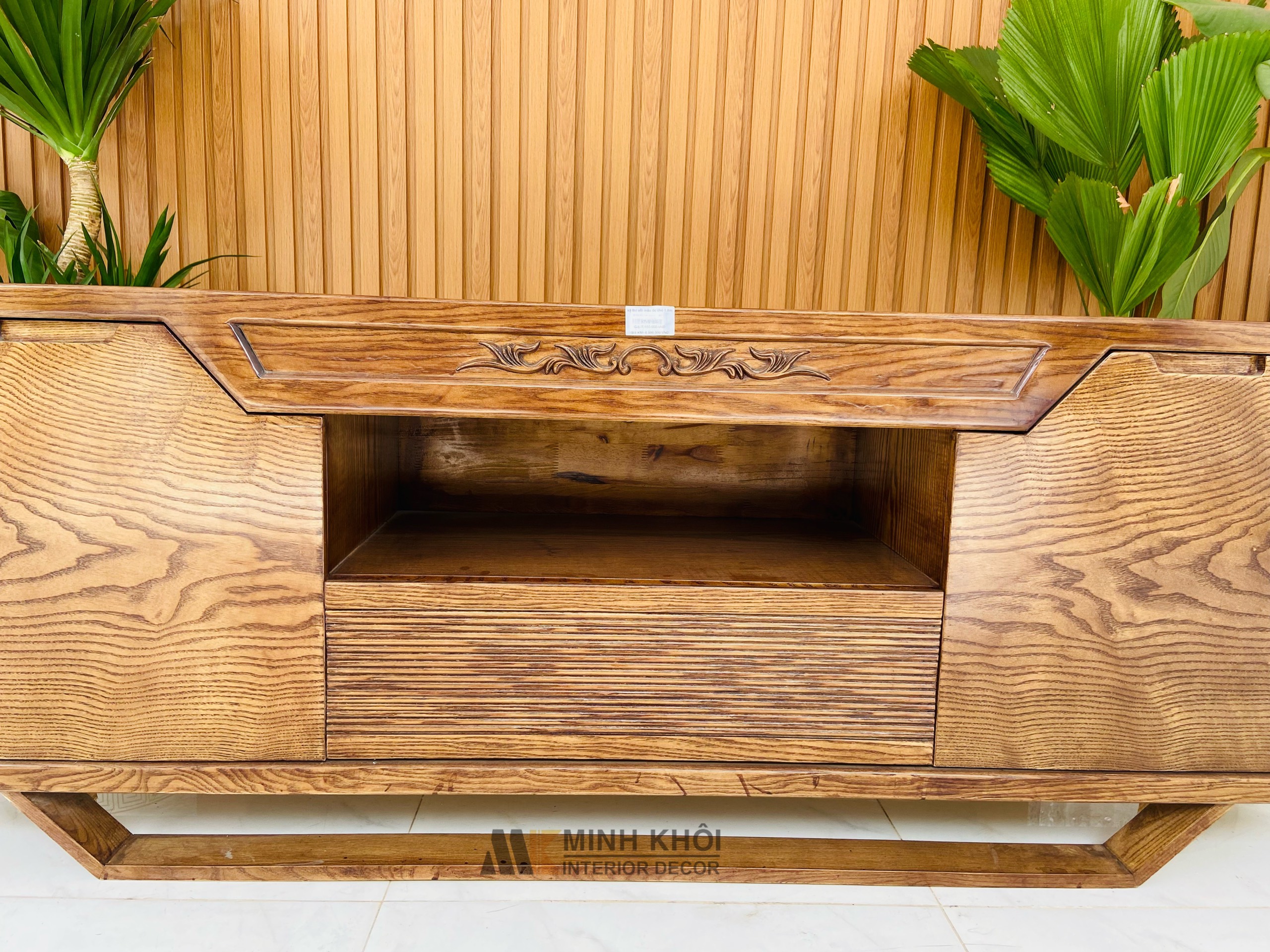 Kệ tivi Sồi màu óc chó 1m8 - KTV924