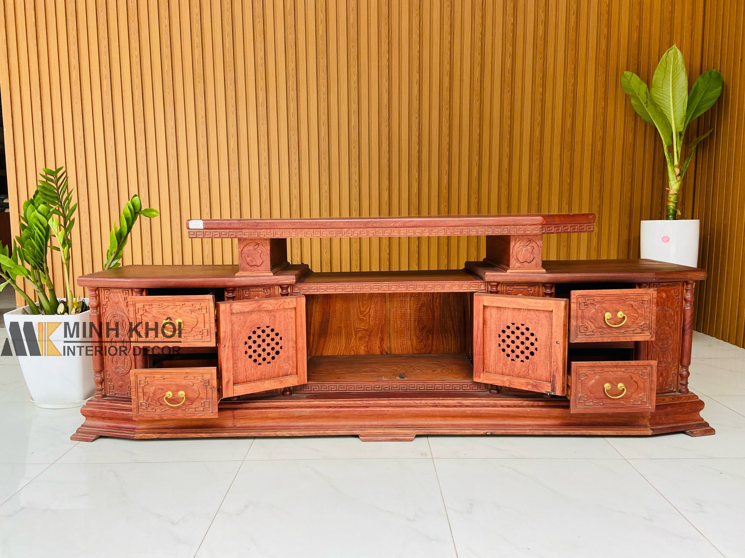 Đặc điểm của kệ tivi gỗ hương