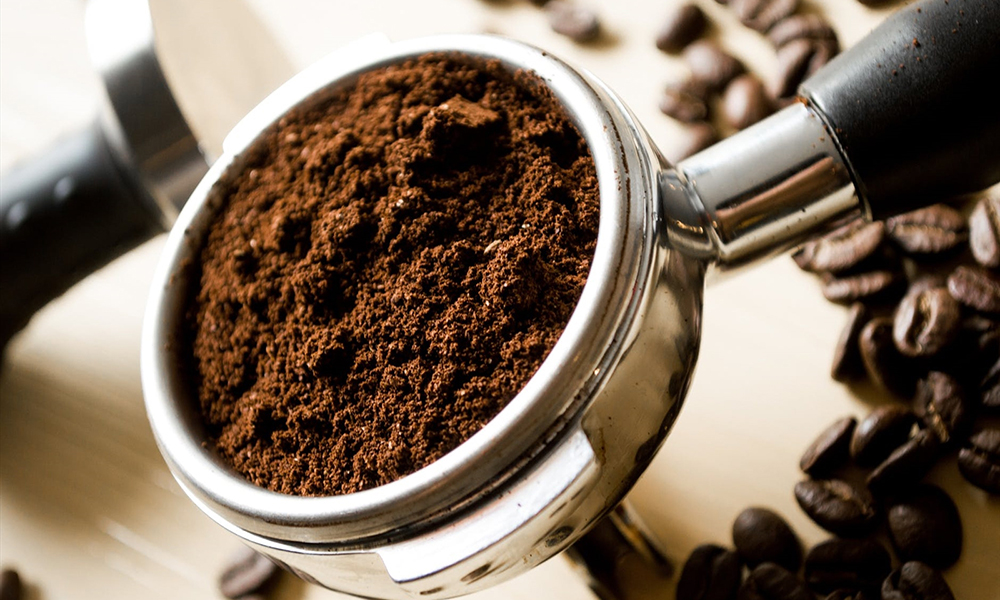 Khử mùi tủ quần áo với bả cafe