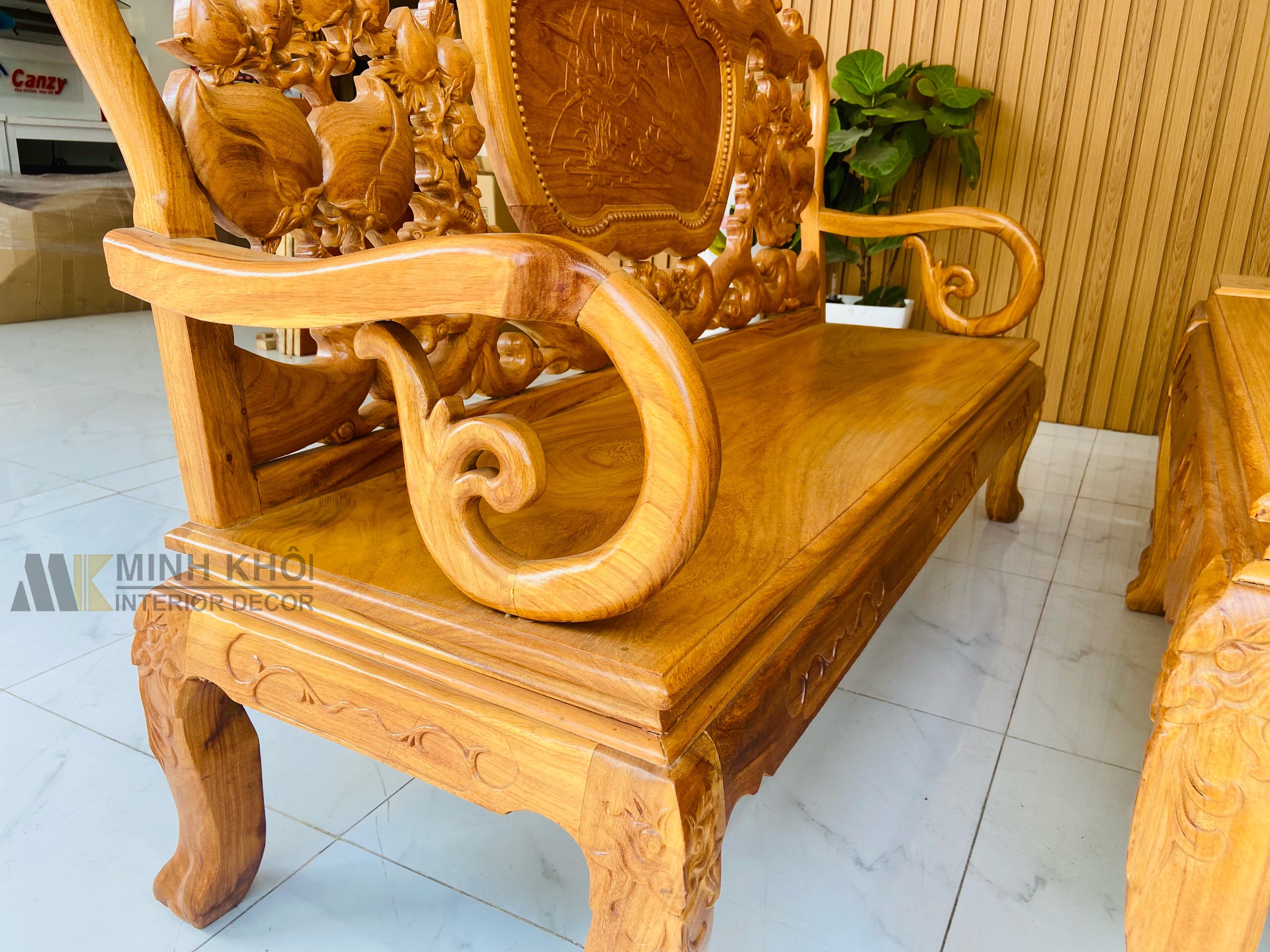 Salon gõ đỏ chuông đào 6 món - SL945