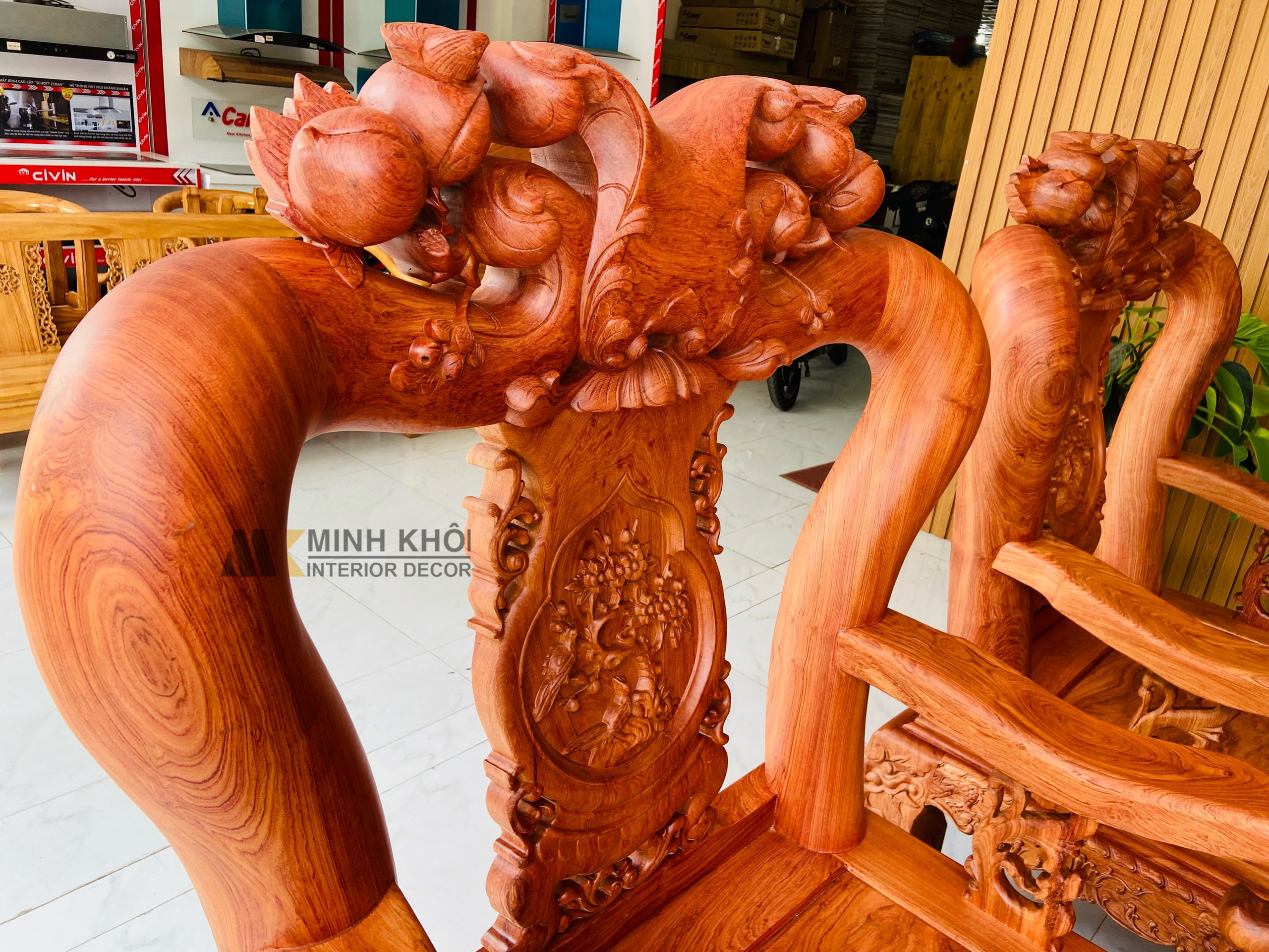 Salon gỗ hương đá chạm đào tay 14 - SL138