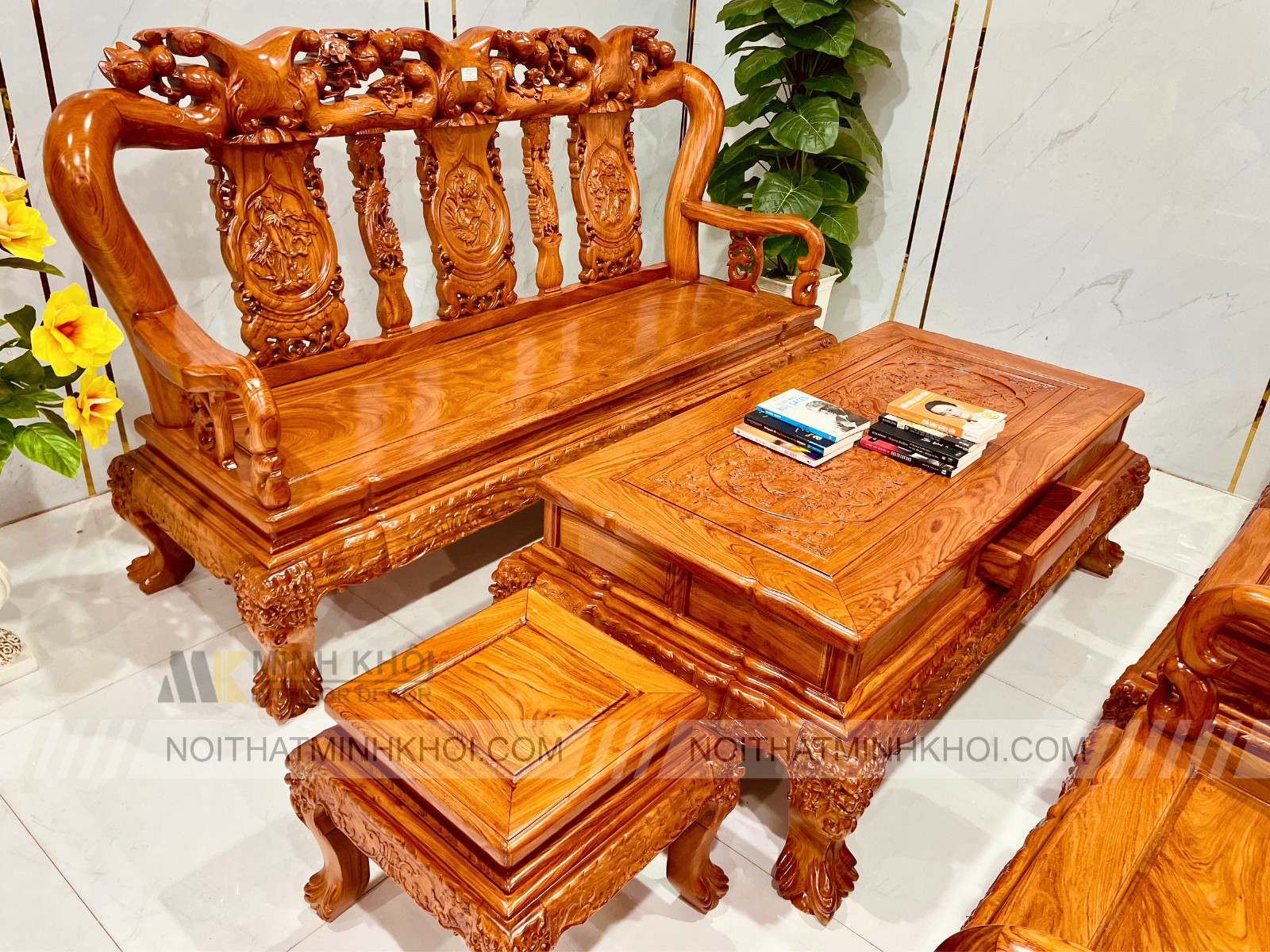 Salon Gỗ Hương Đá Tay 12 Chạm Đào Cao Cấp - SL986