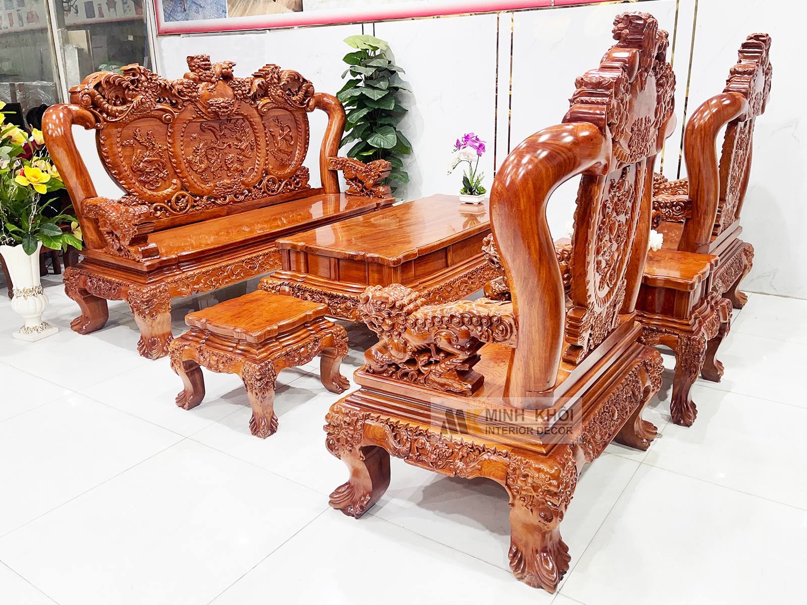 salon-go-huong-da-tay-14-cham-nghe-phung-mat-lien-SL888