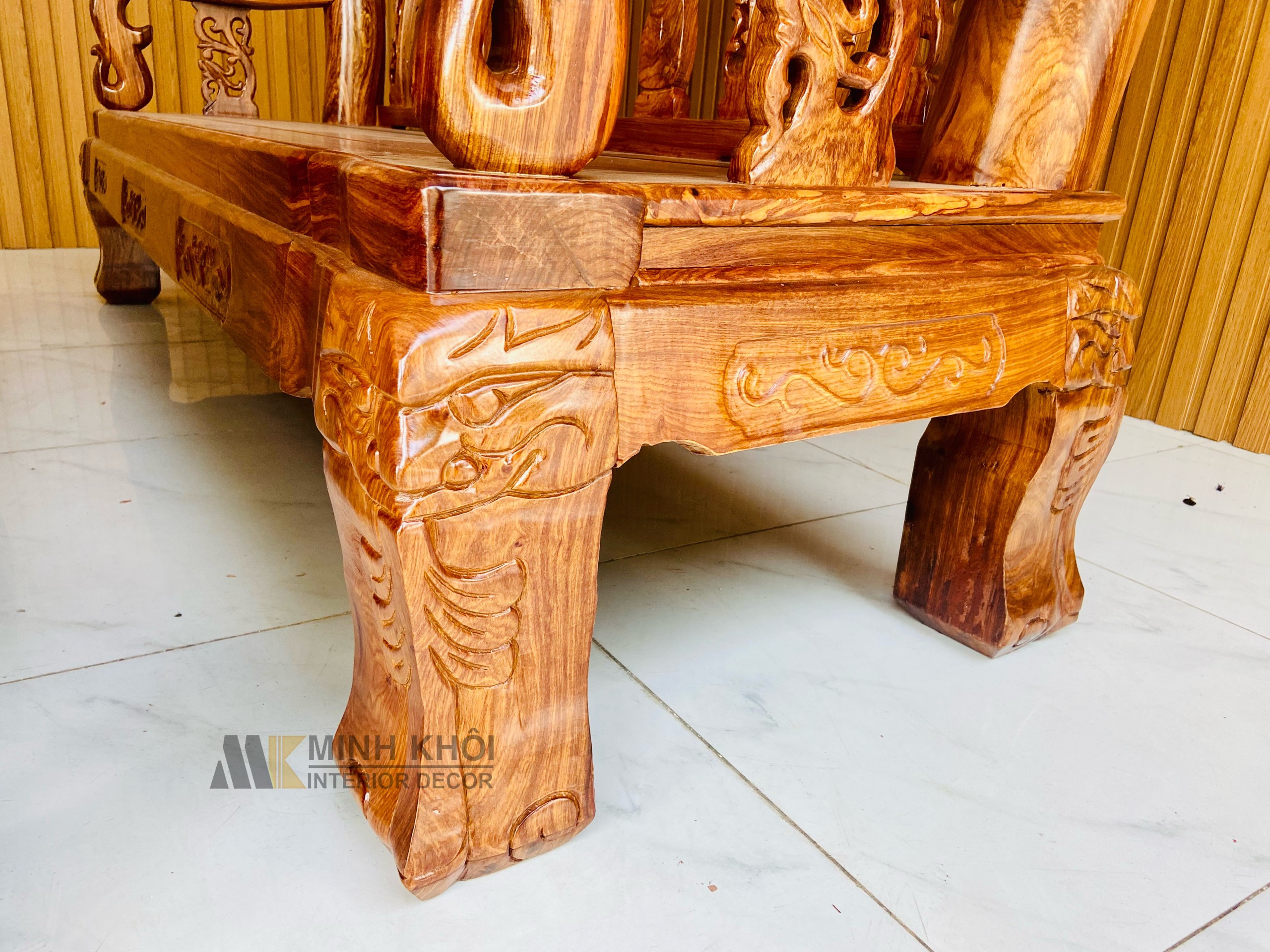 Salon Gỗ Hương Vân Tay 14 Chạm Đào Cao Cấp - SL946