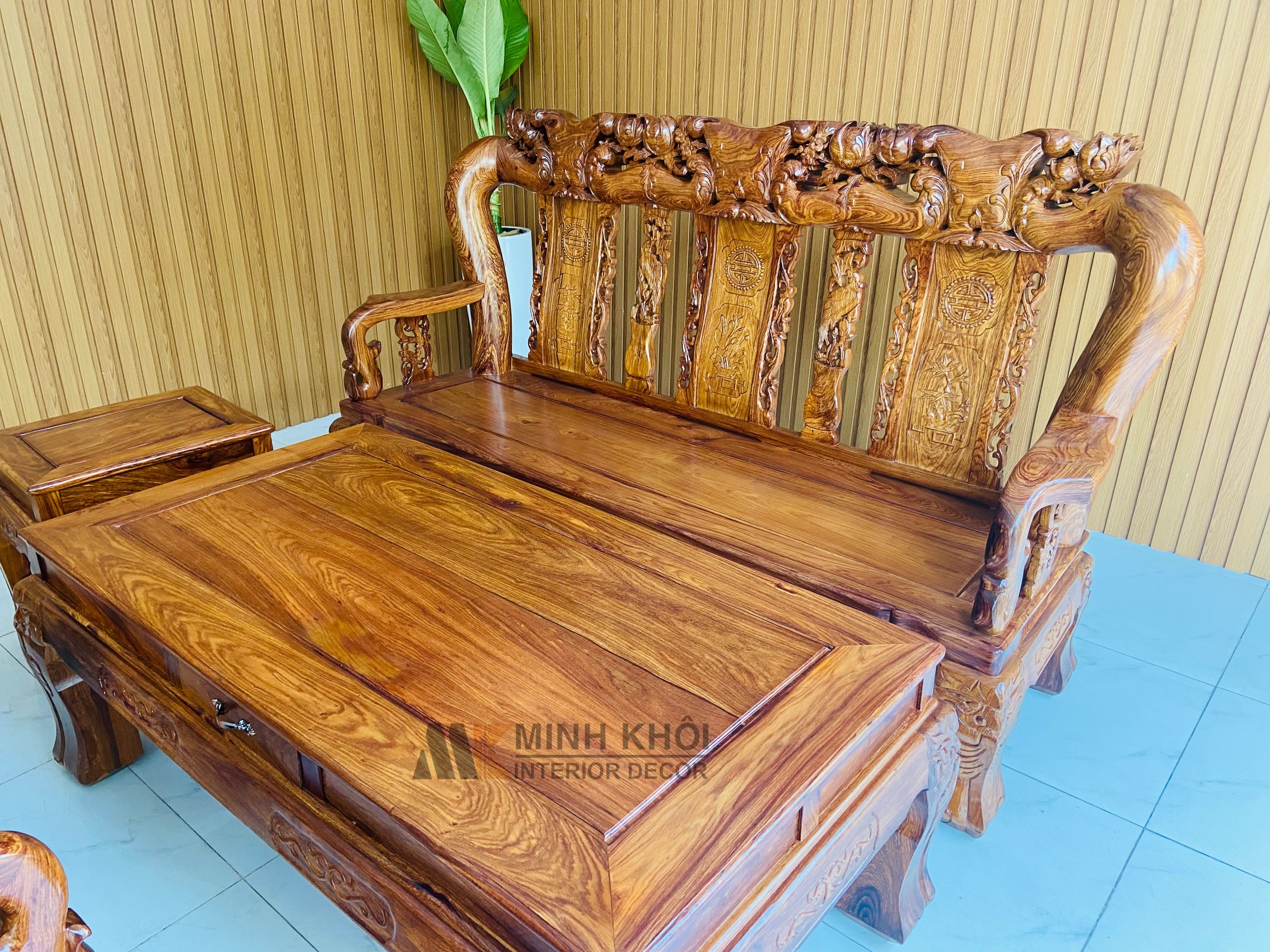 Salon Gỗ Hương Vân Tay 14 Chạm Đào Cao Cấp - SL946