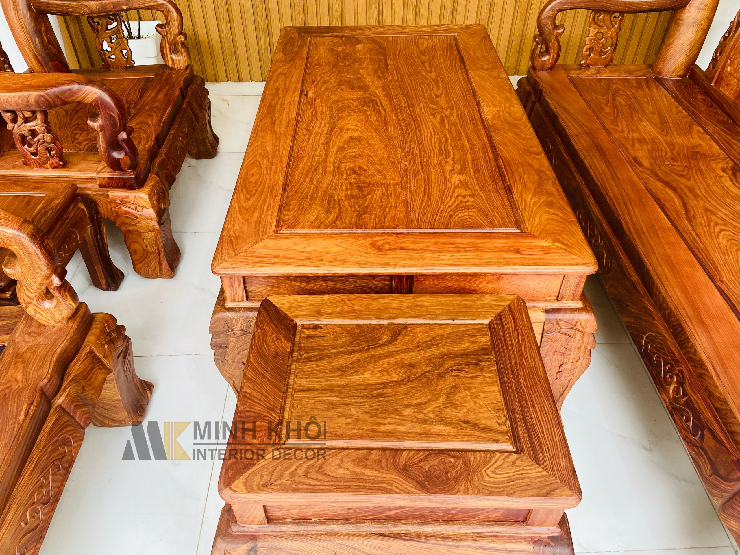 Salon gỗ Hương Vân tay 14 - SL900