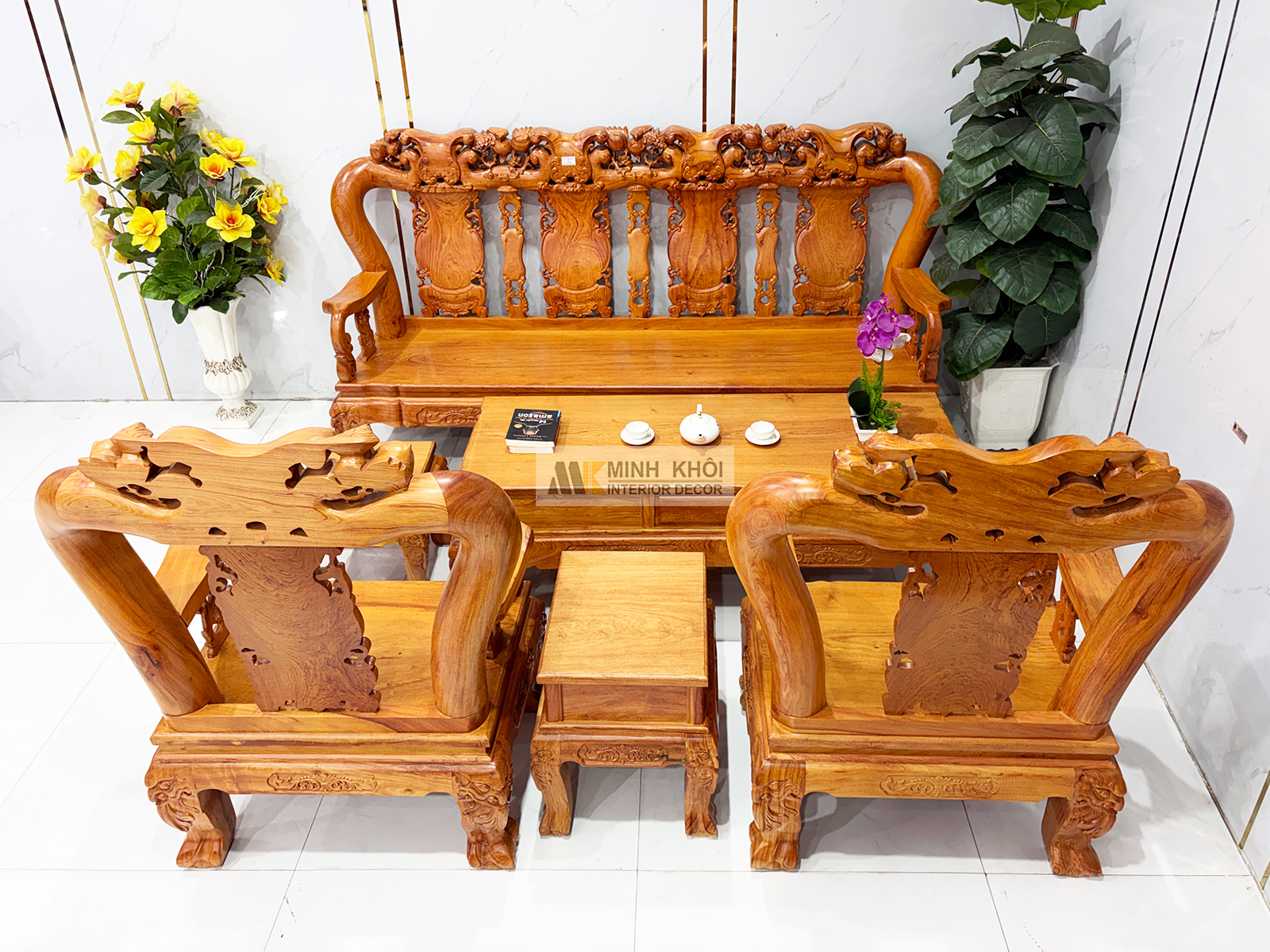 salon-huong-da-tay-12-cham-dao-4-tua-mat-lien-sl973