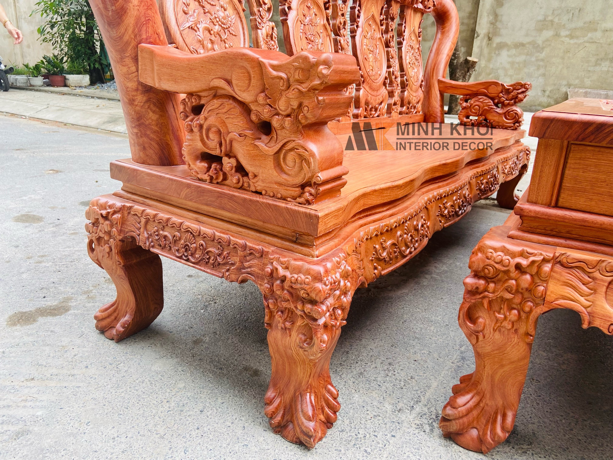 Salon hương đá tay 14 chạm đào mặt liền - SL941