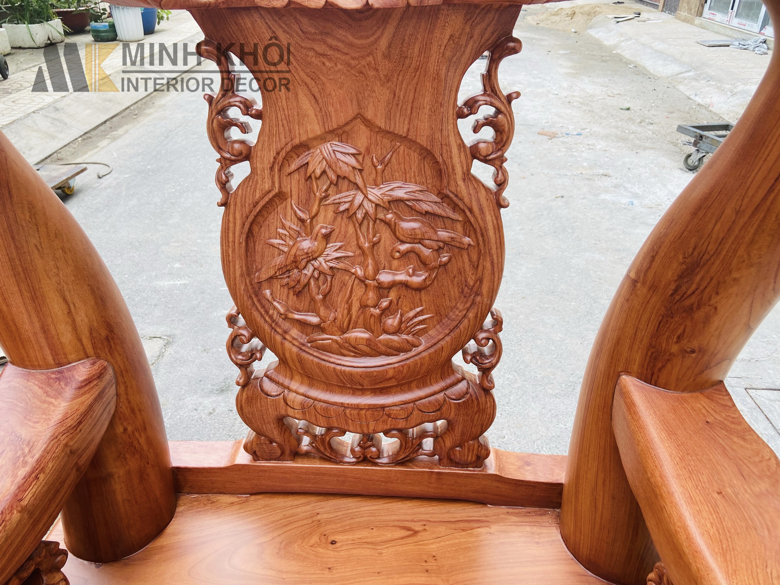 Salon hương đá tay 14 chạm đào mặt liền - SL941