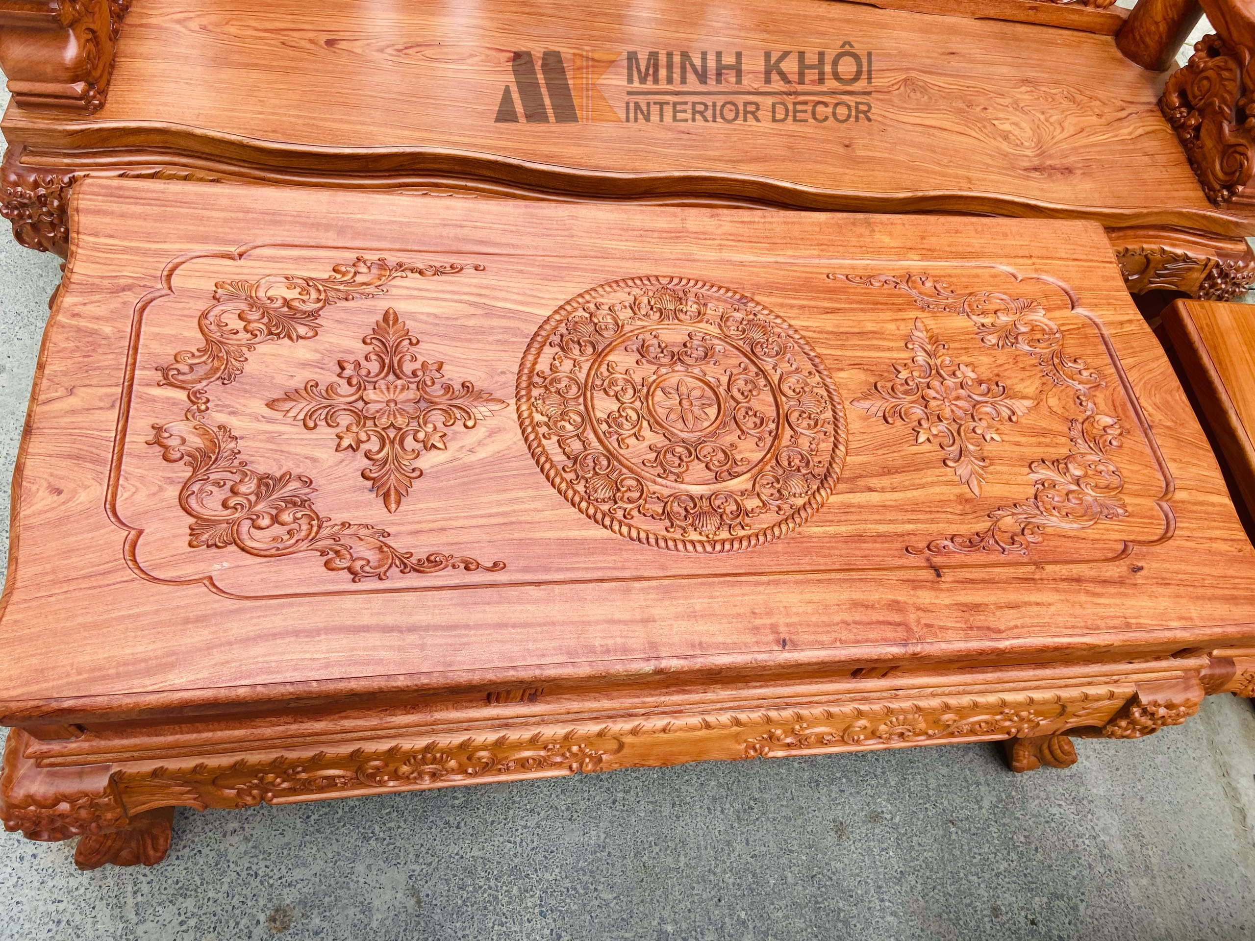 Salon hương đá tay 14 chạm đào mặt liền - SL941