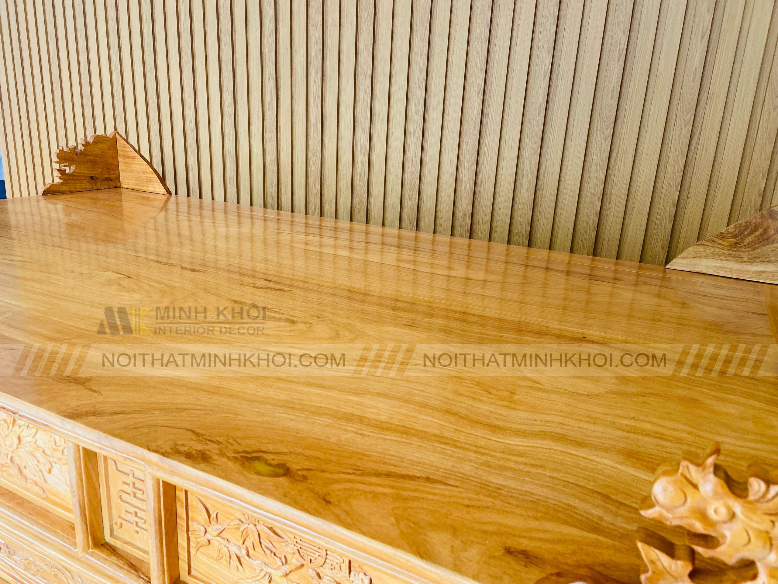 Sập Thờ Gõ 1m97 Chạm Mai Điểu - BT904