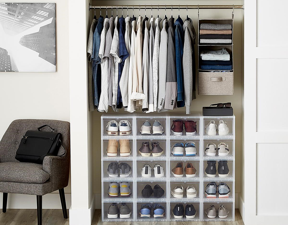 Sắp xếp đồ đạt trong tủ quần áo gọn gàng ngăn nắp