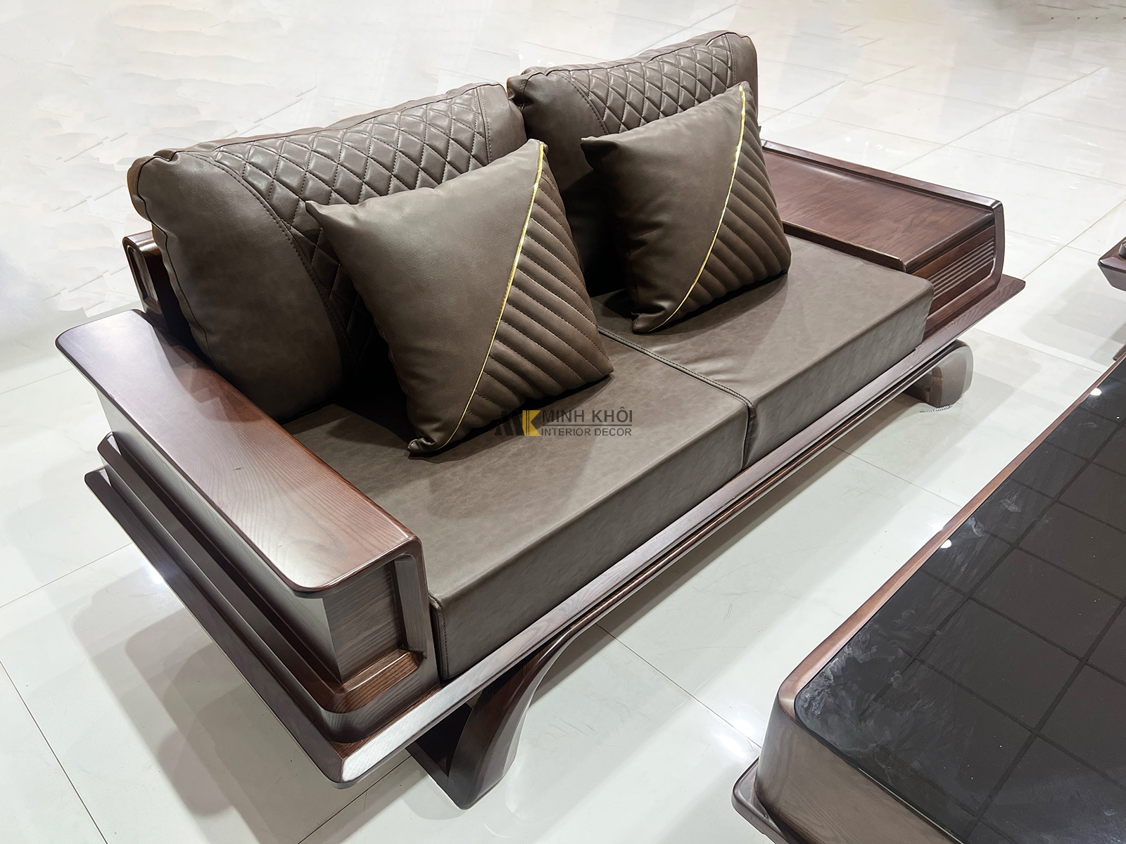 Sofa Gỗ Sồi Màu Óc Chó 5 Món Chân Thuyền Có Nệm - SF2021-9052