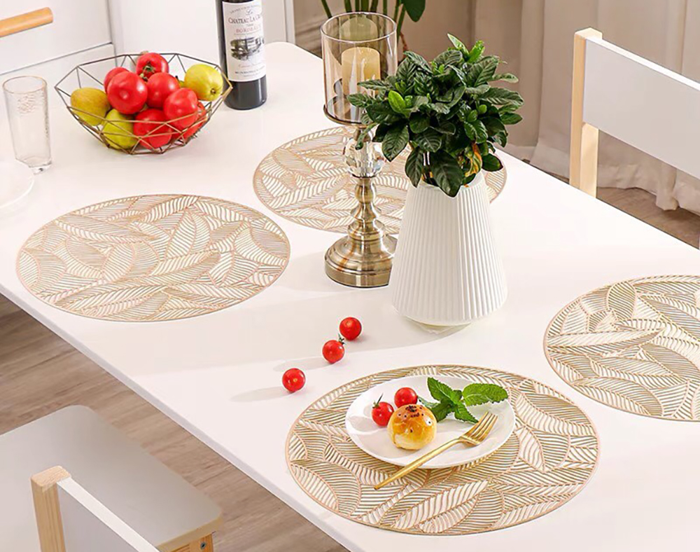tấm lót bàn ăn giúp mặt bàn được bảo vệ tốt hơn