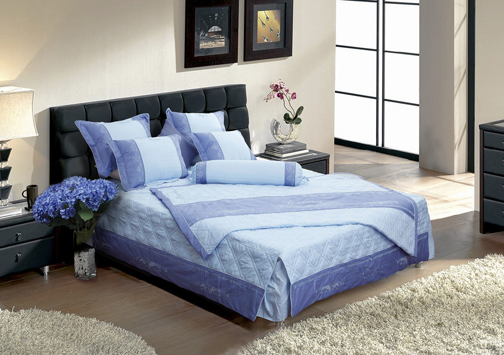 Thảm trải giường tơ lụa