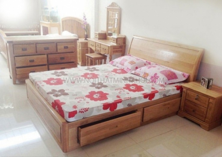 Giường ngủ đẹp gỗ sồi tự nhiên, tiện ích hơn với 2 hộc kéo.