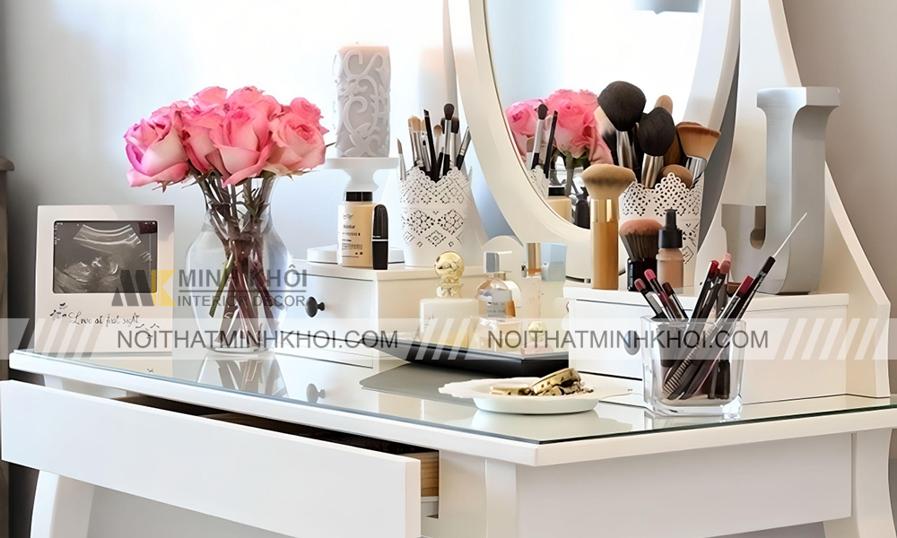 Cách Trang Trí Bàn Trang Điểm bằng hoa