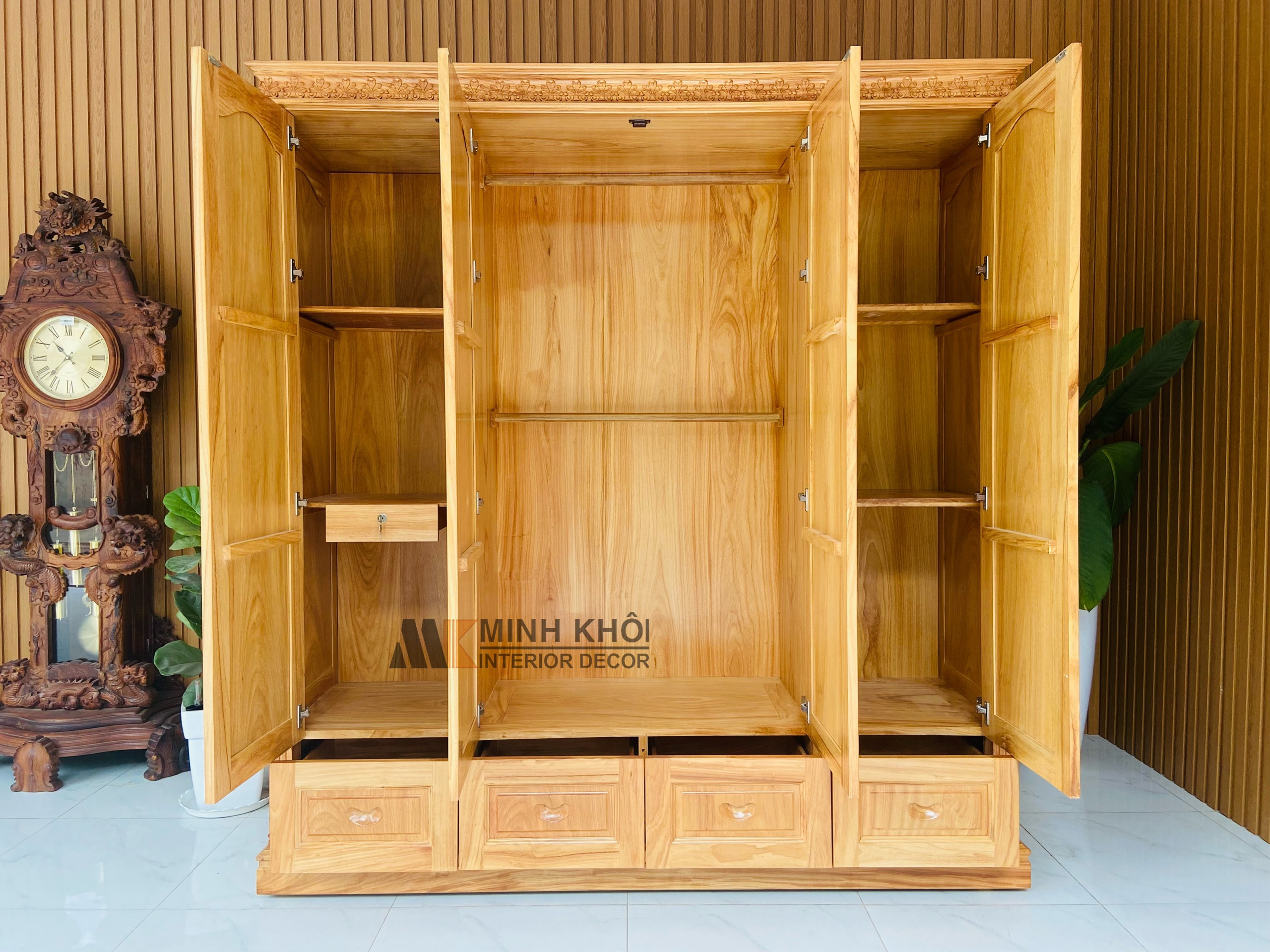 Tủ Áo Gõ Đỏ Chạm Hoa - TA856