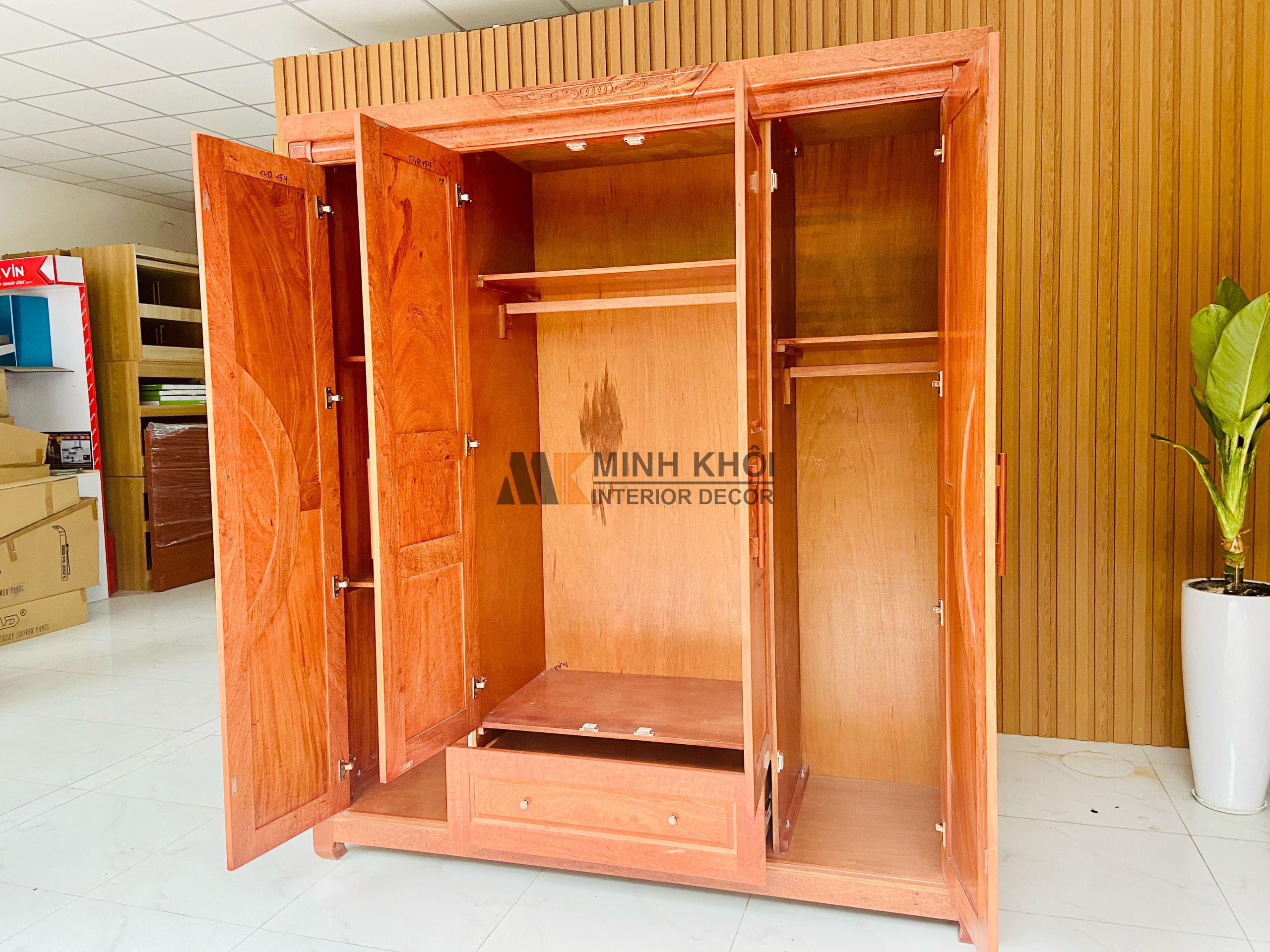 Tủ Áo Hương Đá 4 Cánh - TA225