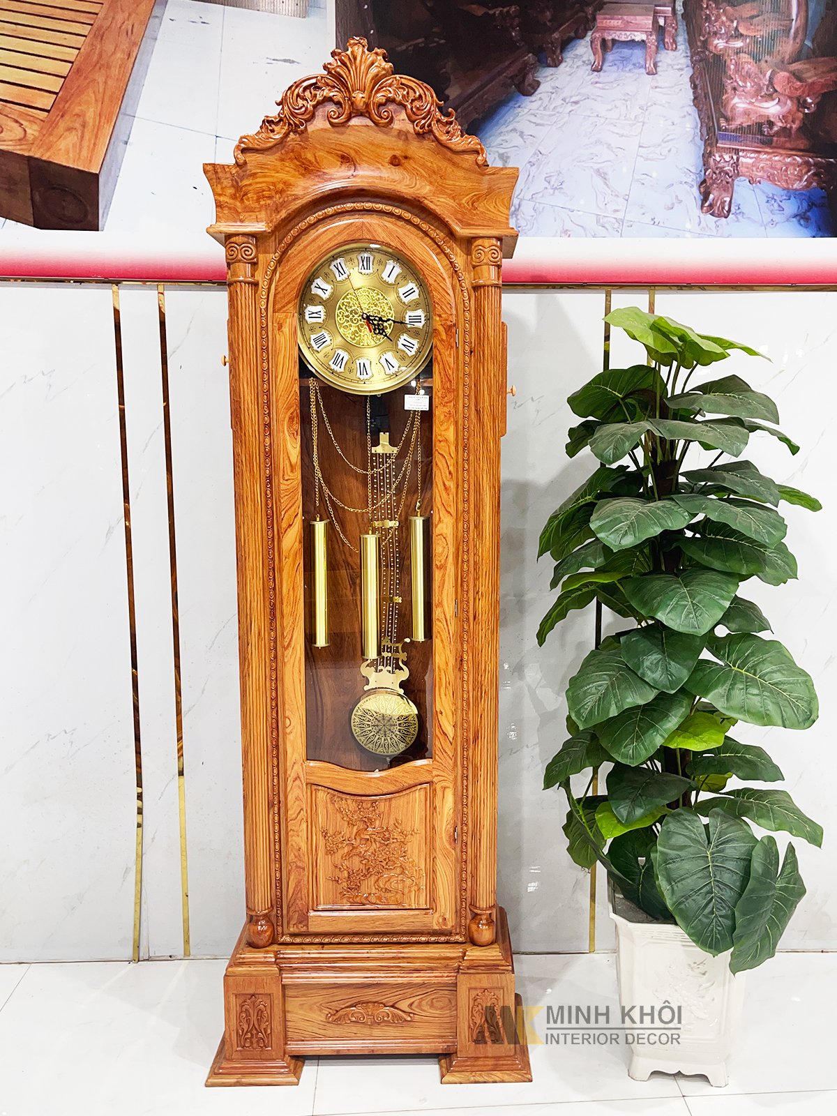 tu-dong-ho-go-huong-da-trang-tri-phong-khach-DH921