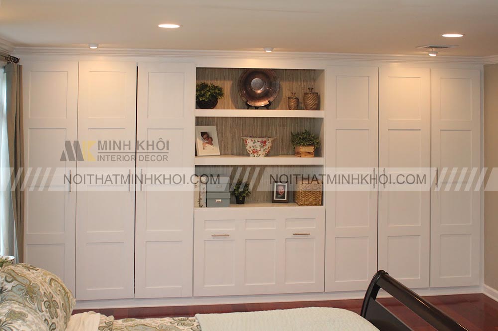 Tủ giày âm tường kết hợp kệ trang trí