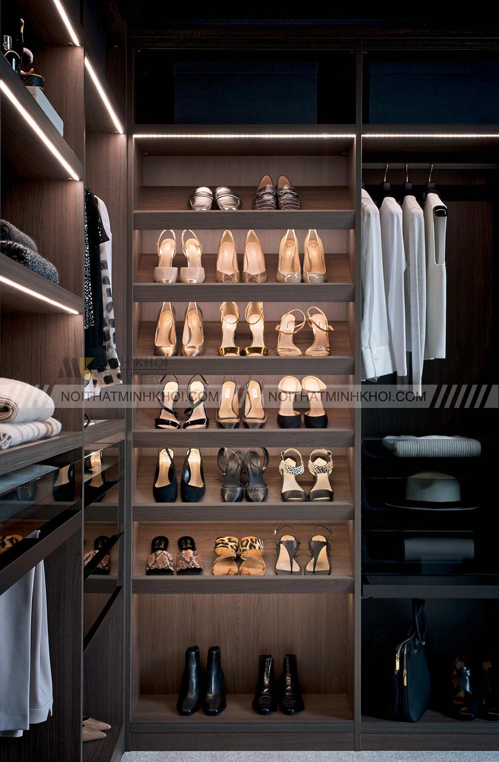 Tủ giày âm tường kết hợp tủ quần áo
