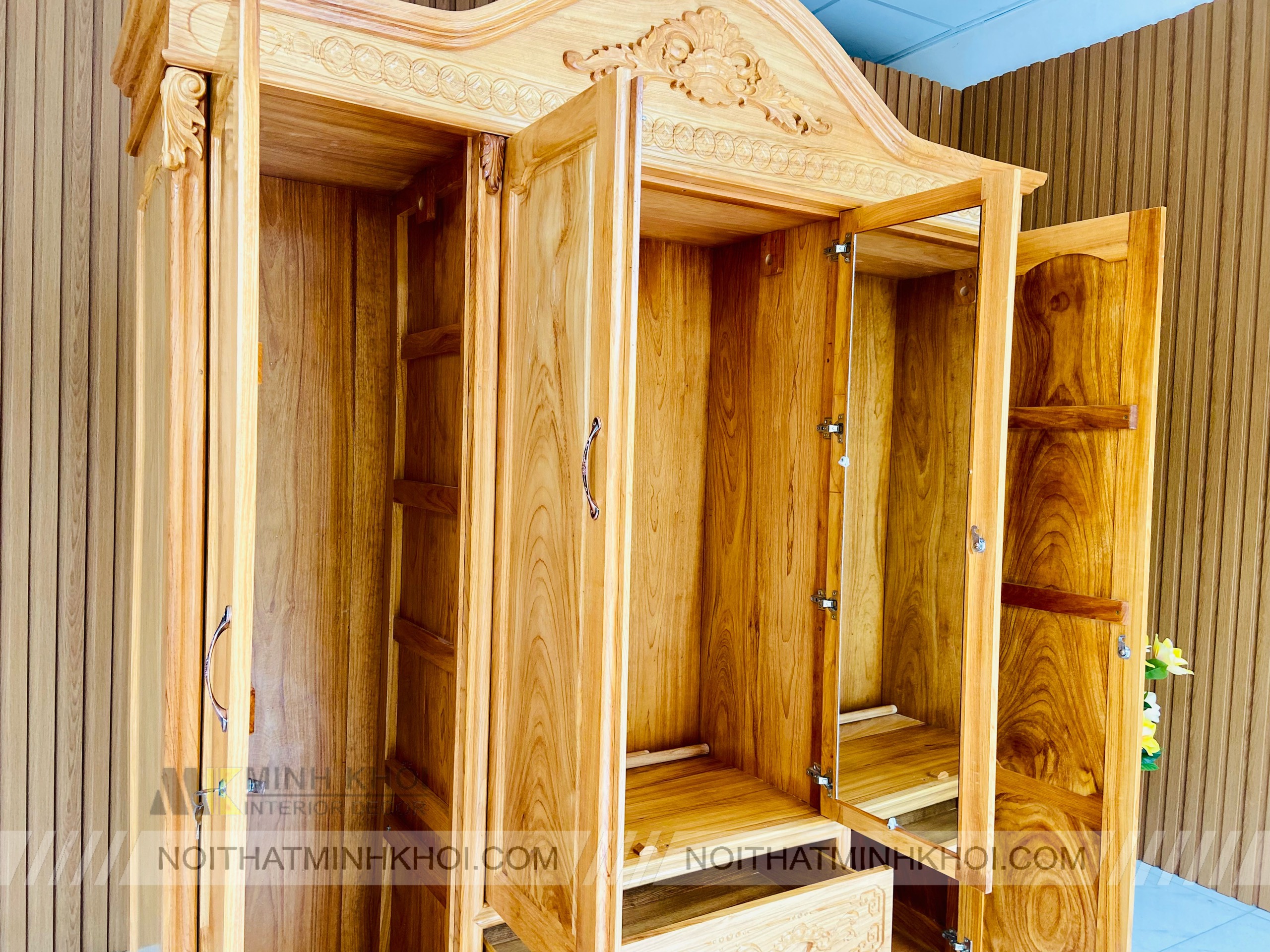 Tủ Quần Áo Gõ Đỏ 2m Cổ Điển Cao Cấp - TA206