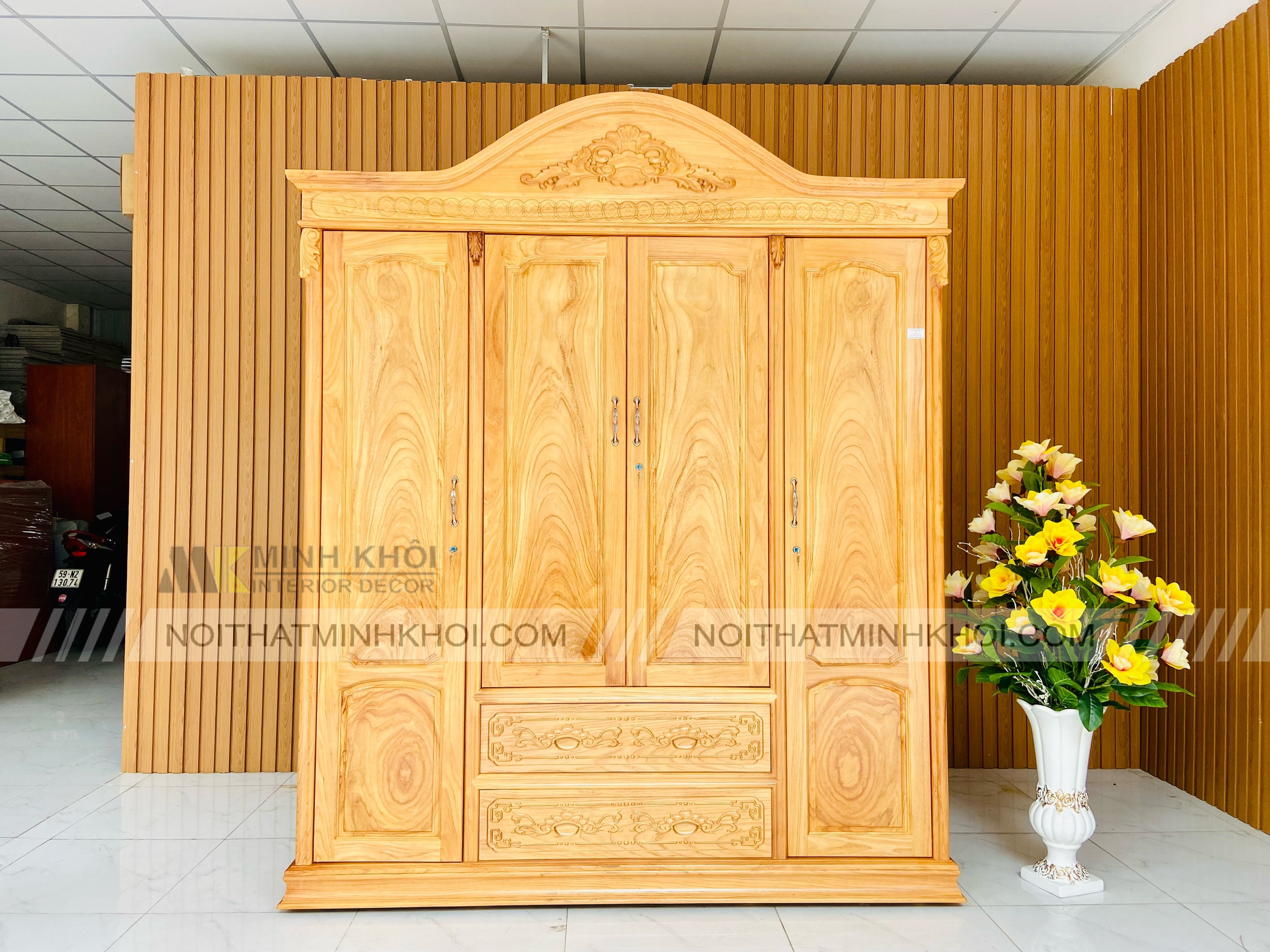 Tủ Quần Áo Gõ Đỏ 2m Cổ Điển Cao Cấp - TA206