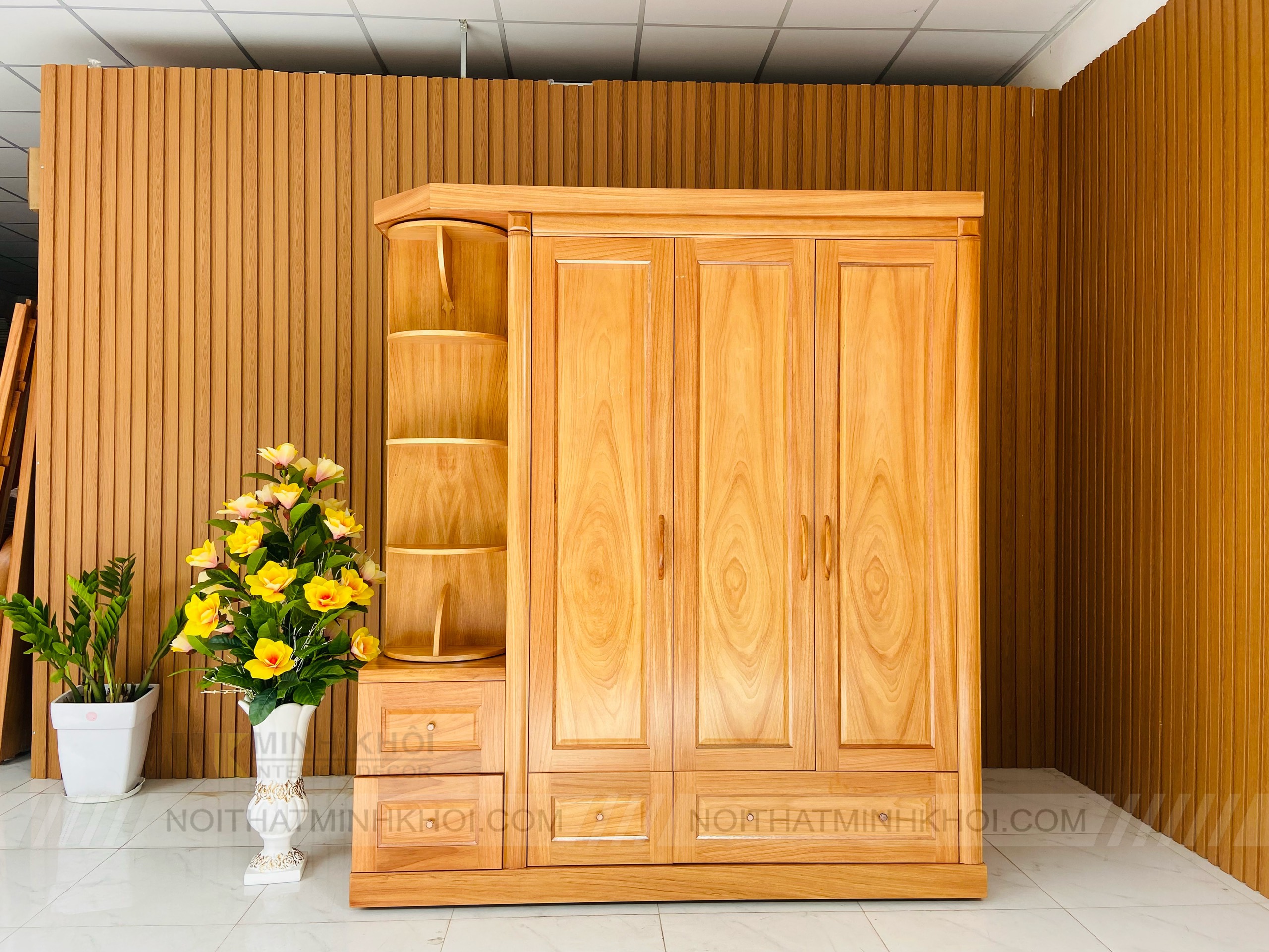 Tủ Quần Áo Gỗ Gõ Đỏ 3 Cánh Góc Trang Trí Xoay - TA212