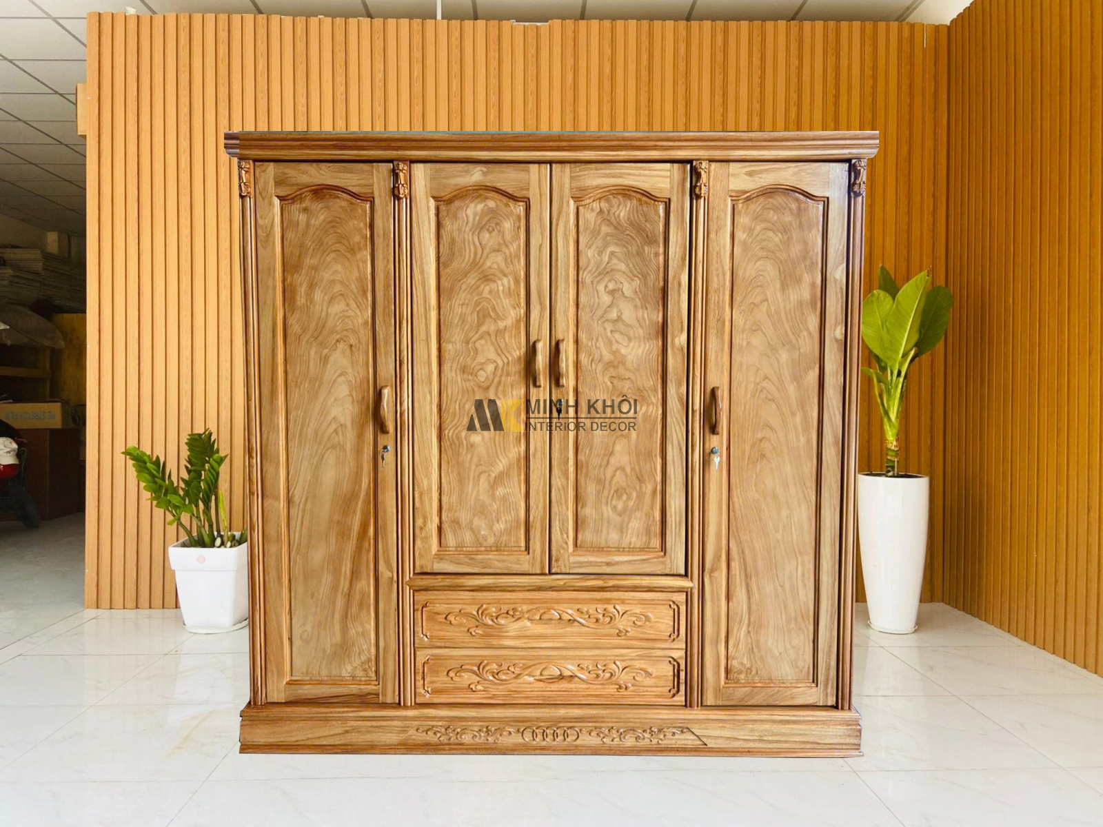 tu-quan-ao-go-go-do-4-canh-hien-dai-ta947_3