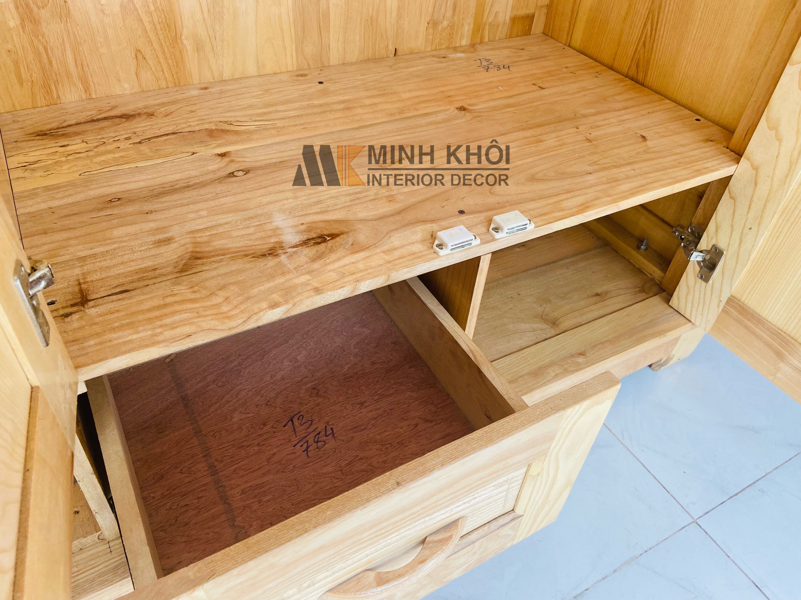 Tủ Quần Áo Sồi Nga 3 Cánh - TA917