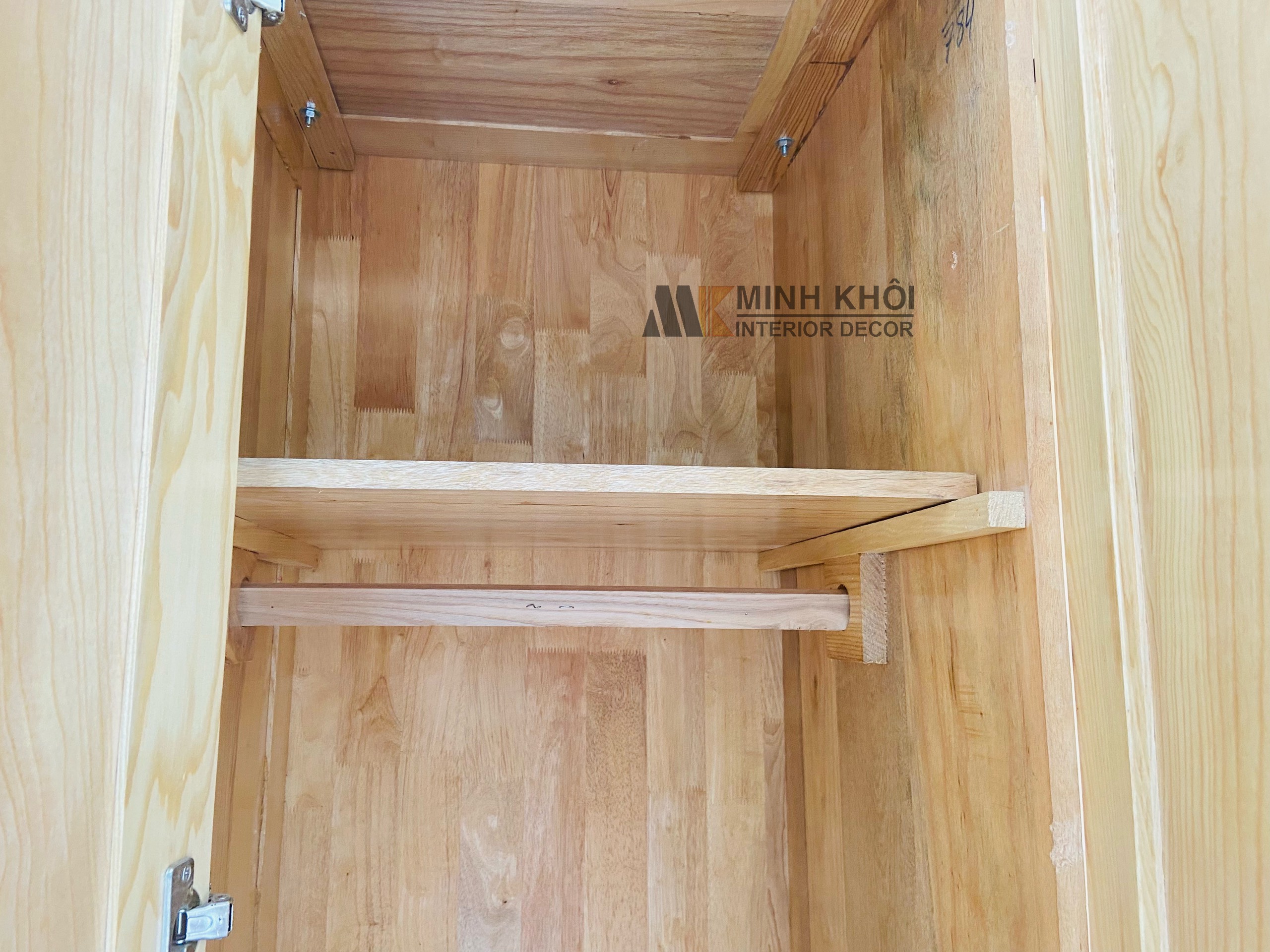 Tủ Quần Áo Sồi Nga 3 Cánh - TA917